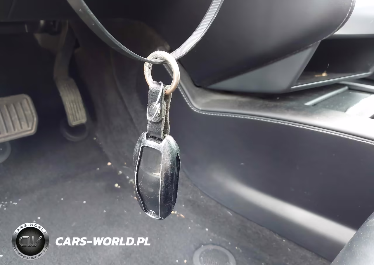2016 Tesla Model S VIN:5YJSA1E23GF156552 - 11