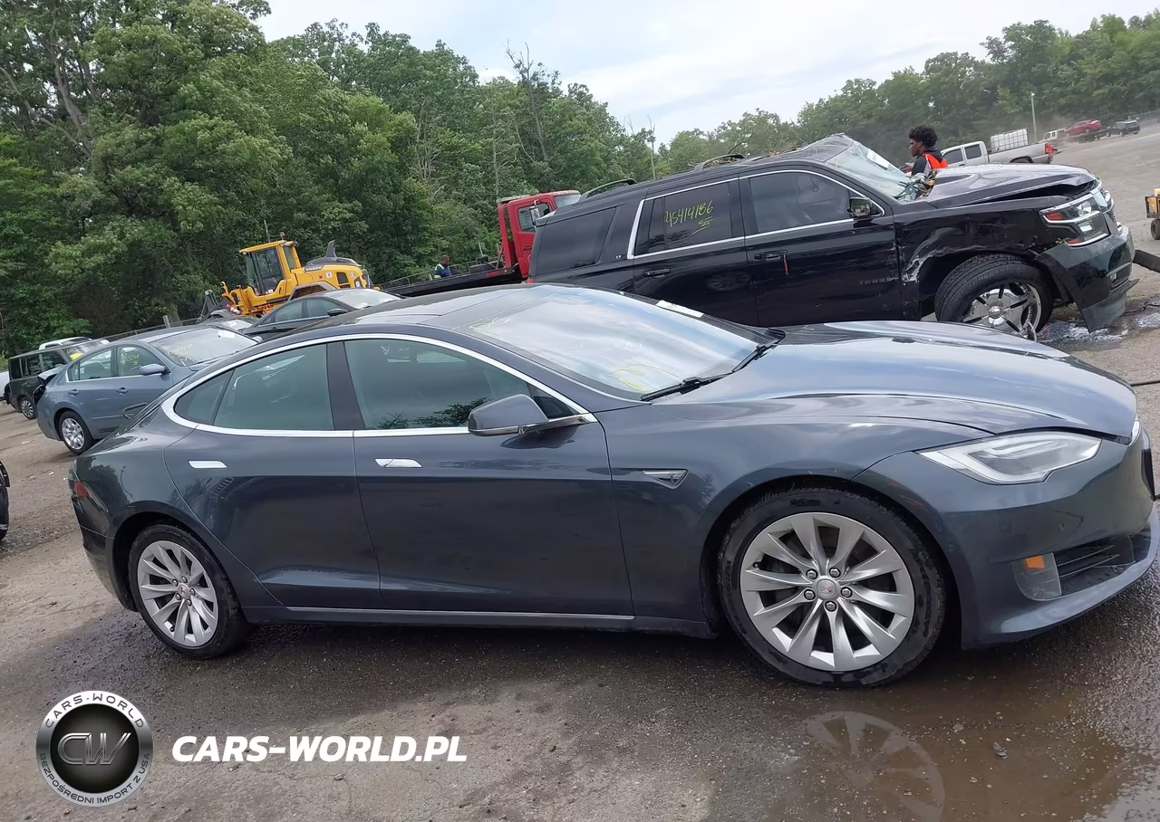 2016 Tesla Model S VIN:5YJSA1E23GF156552 - 13