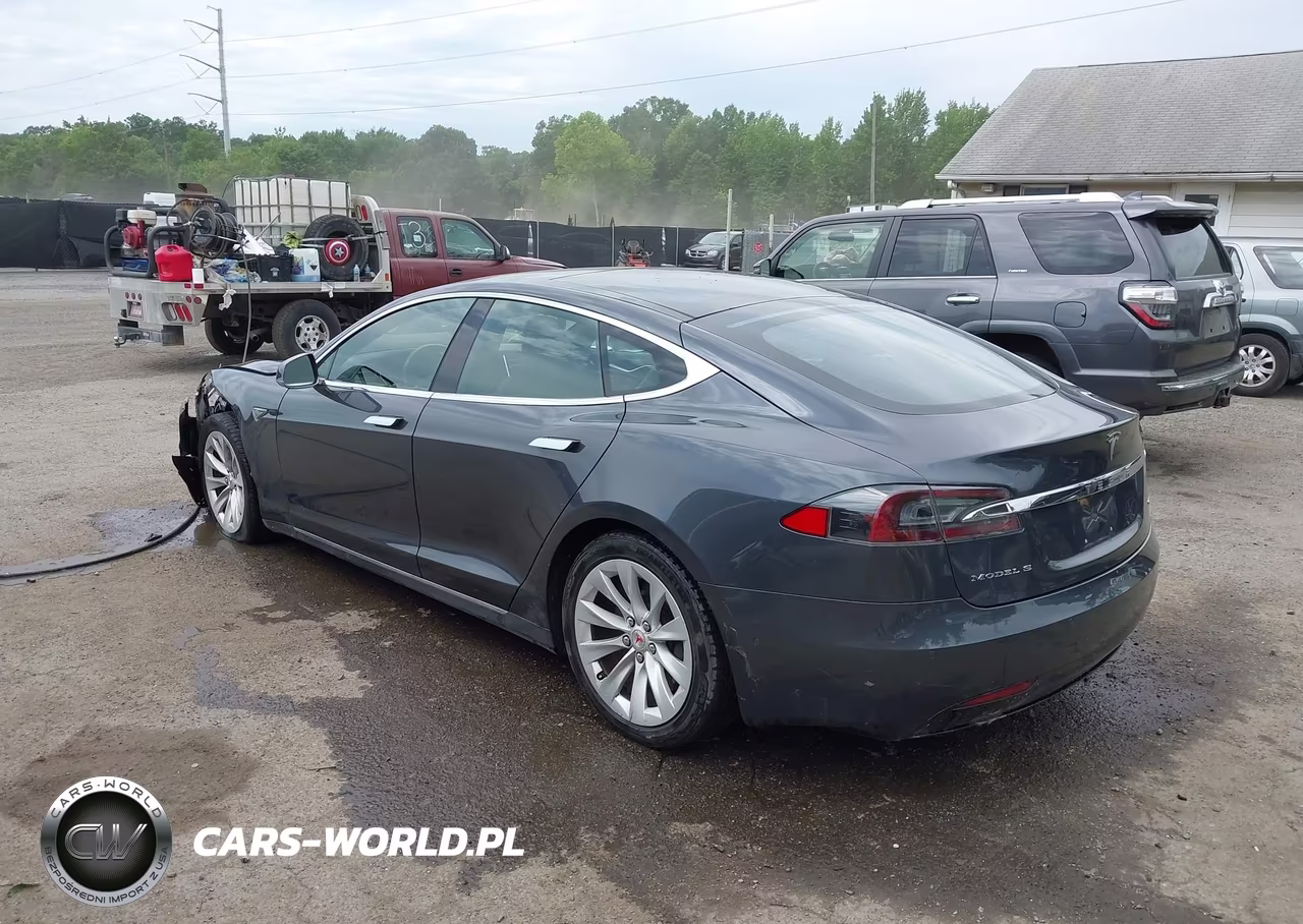2016 Tesla Model S VIN:5YJSA1E23GF156552 - 3