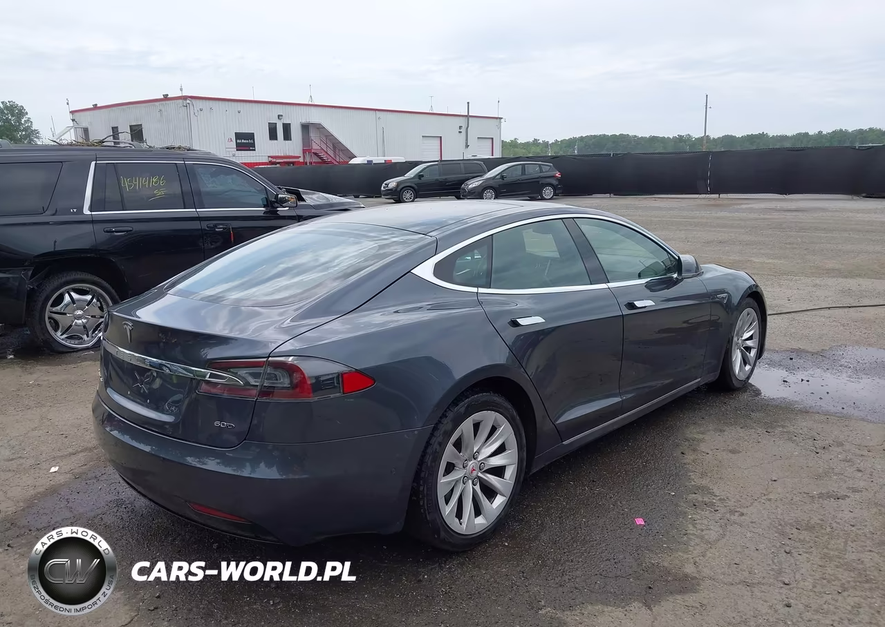 2016 Tesla Model S VIN:5YJSA1E23GF156552 - 4