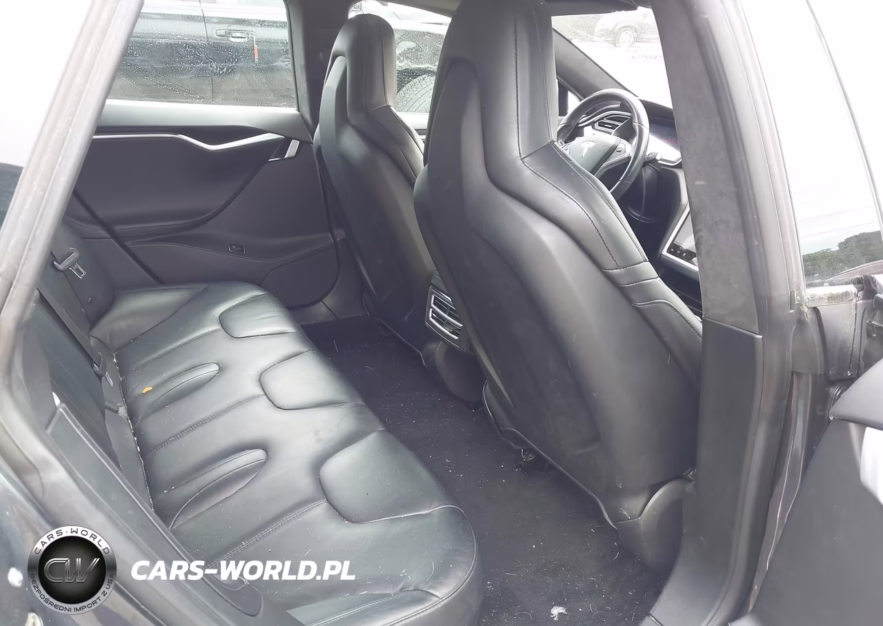 2016 Tesla Model S VIN:5YJSA1E23GF156552 - 8
