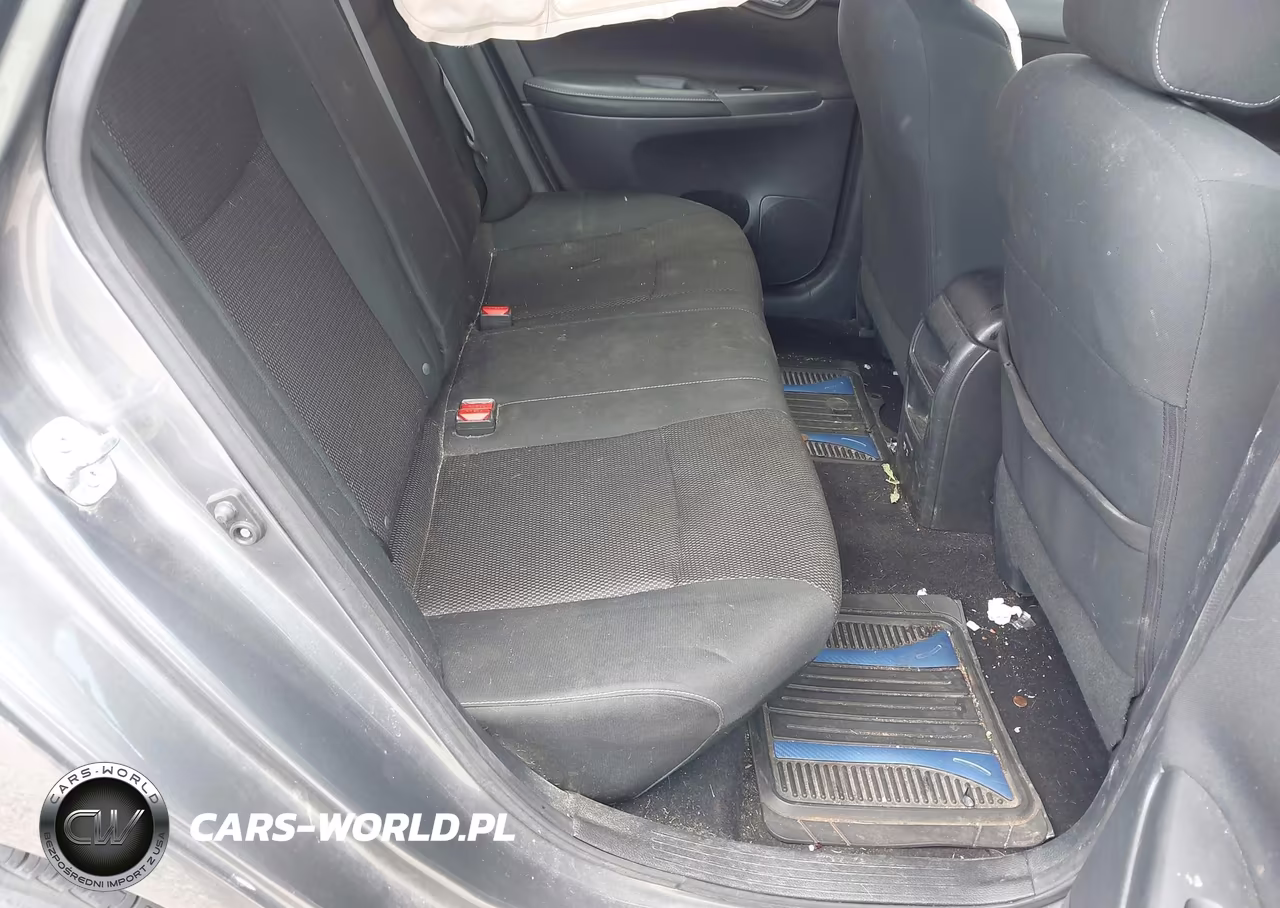2019 Nissan Sentra S VIN:3N1AB7AP2KY276615 - 8