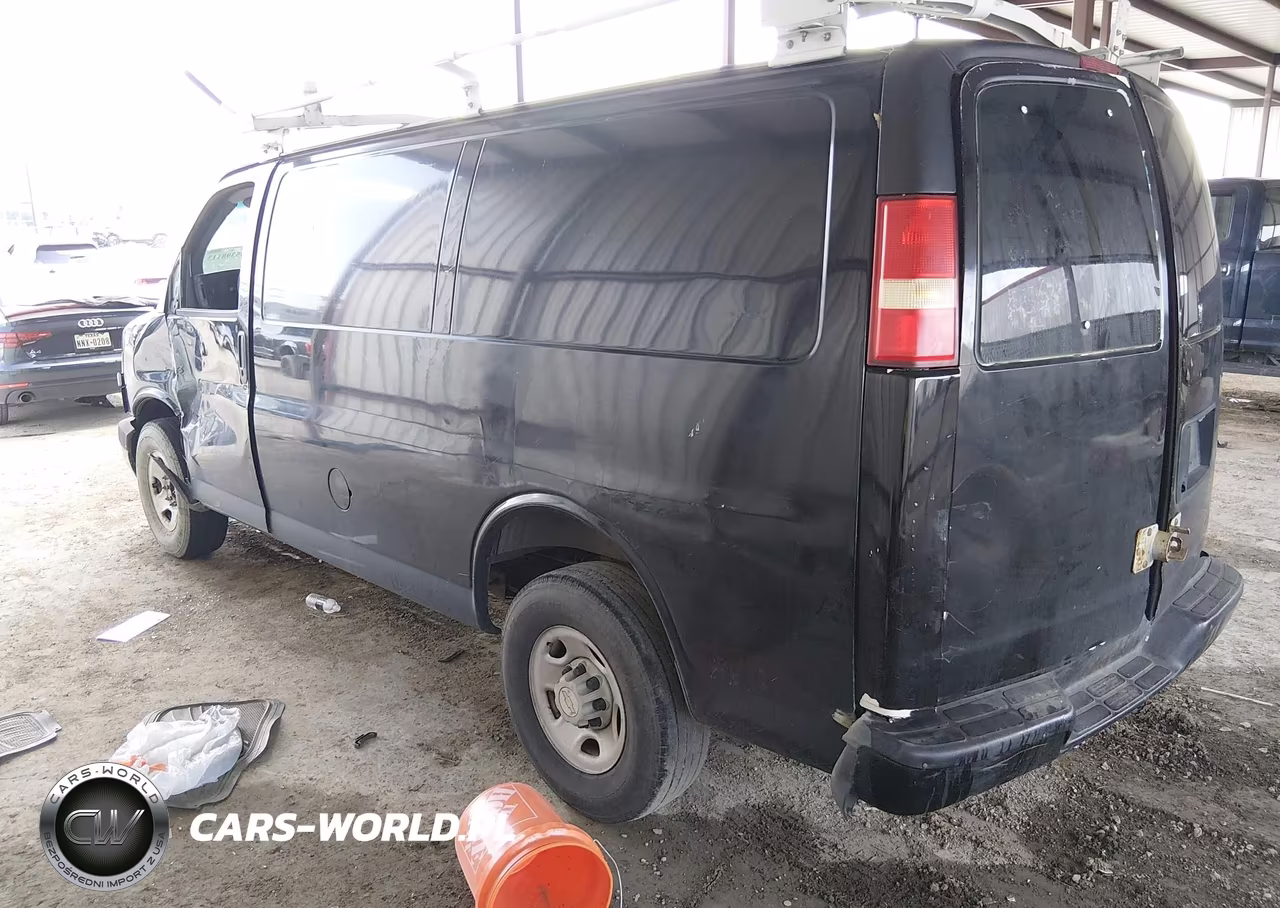 2009 Chevrolet Express Work Van VIN:1GCGG25C691126444 - 3