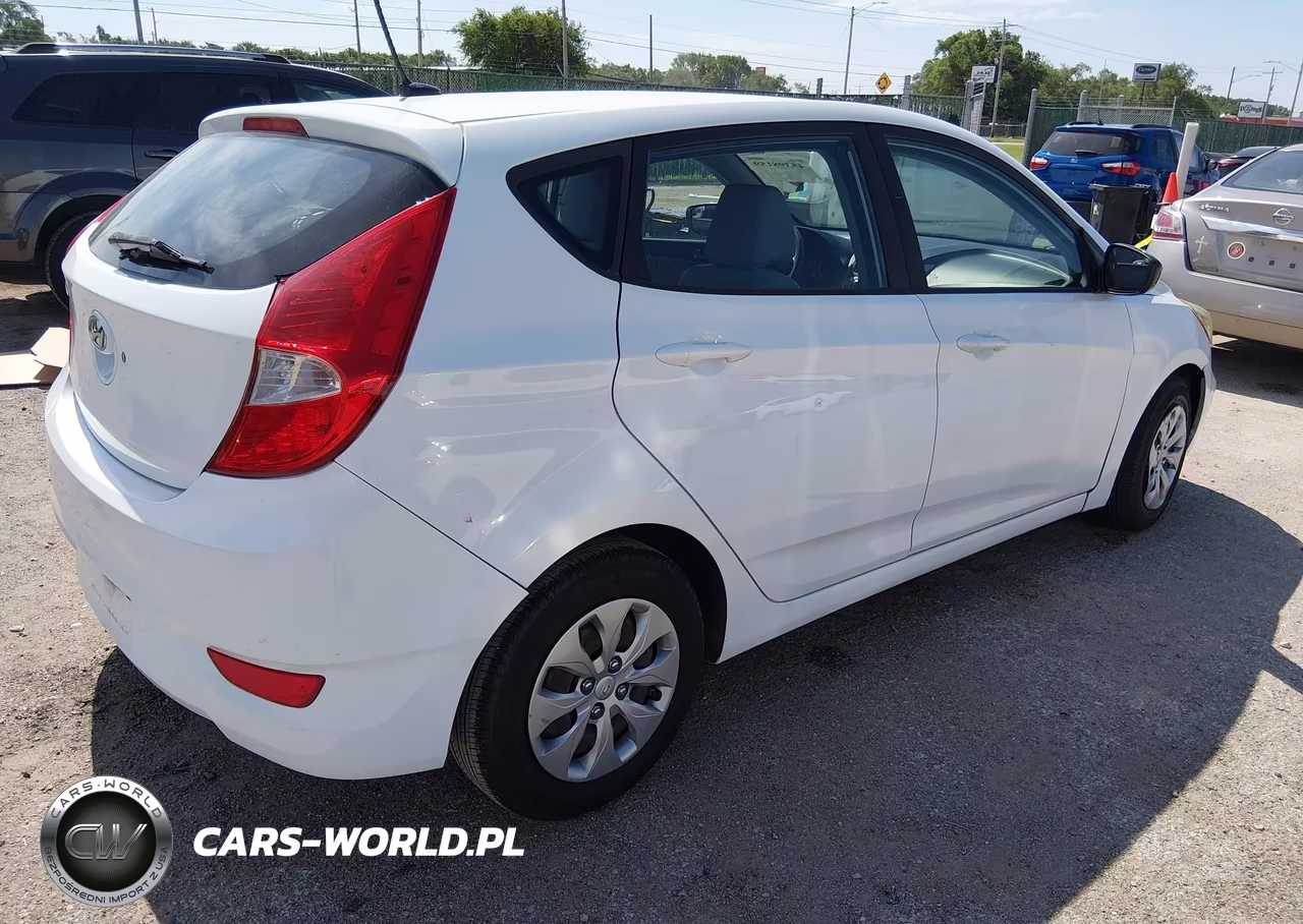 2016 Hyundai Accent Se VIN:KMHCT5AE5GU287720 - 4