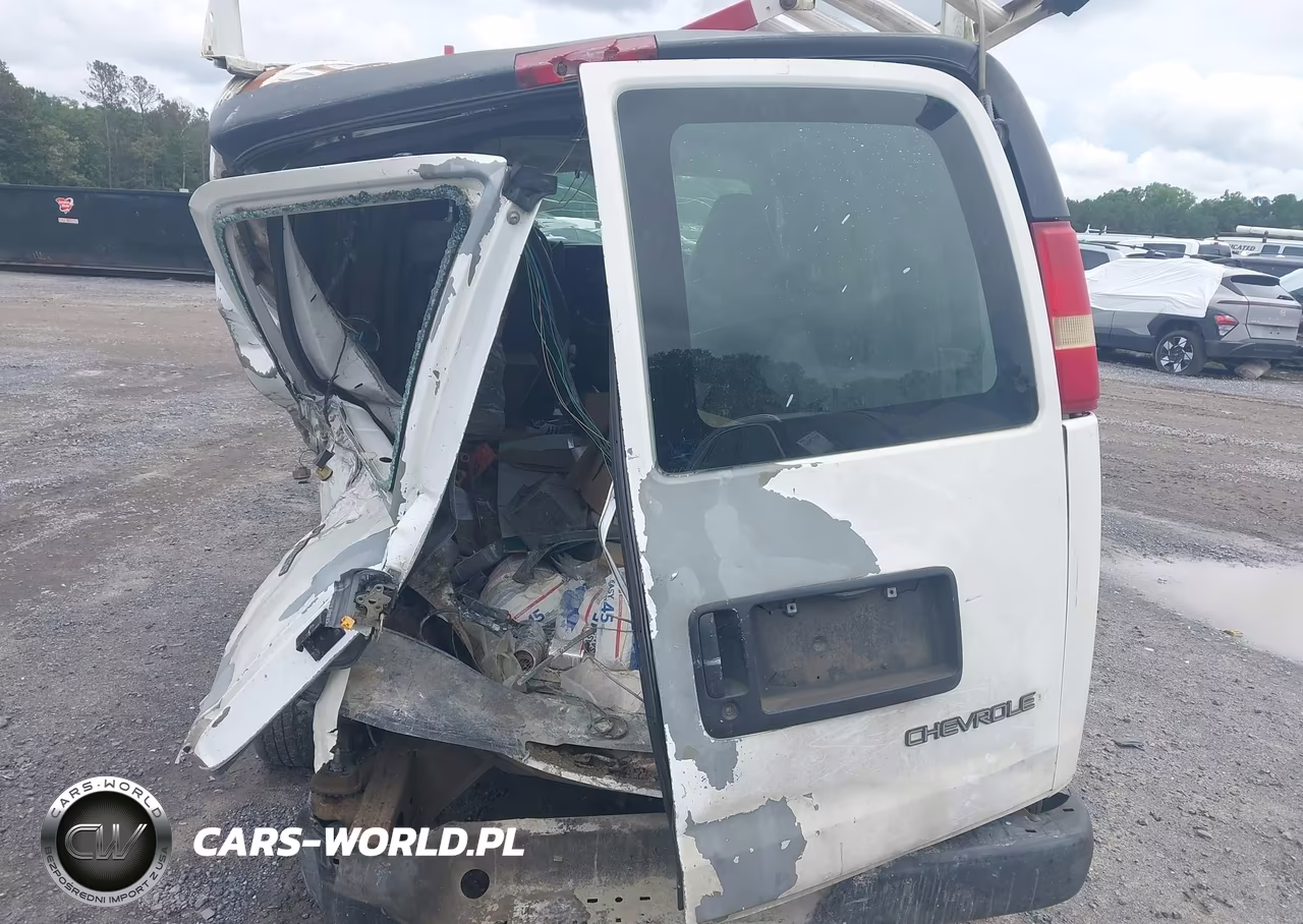 2006 Chevrolet Express Work Van VIN:1GCFG15X361179297 - 16