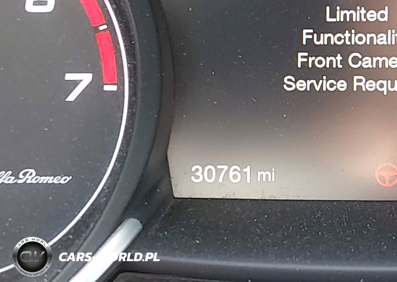 2017 Alfa Romeo Giulia Ti Awd VIN:ZARFAEEN3H7529475 - 15