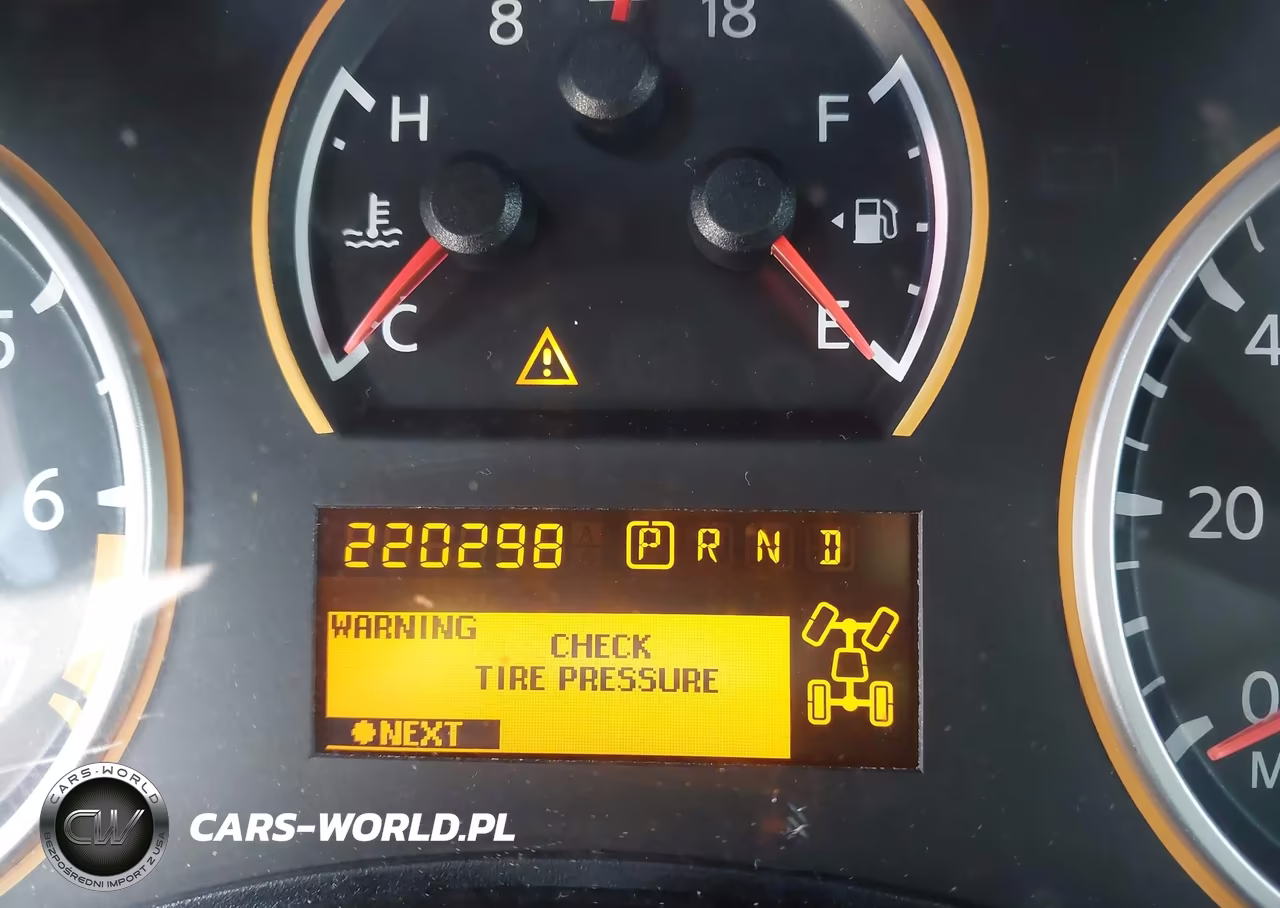 2011 Nissan Armada Sv VIN:5N1AA0NC8BN611402 - 15