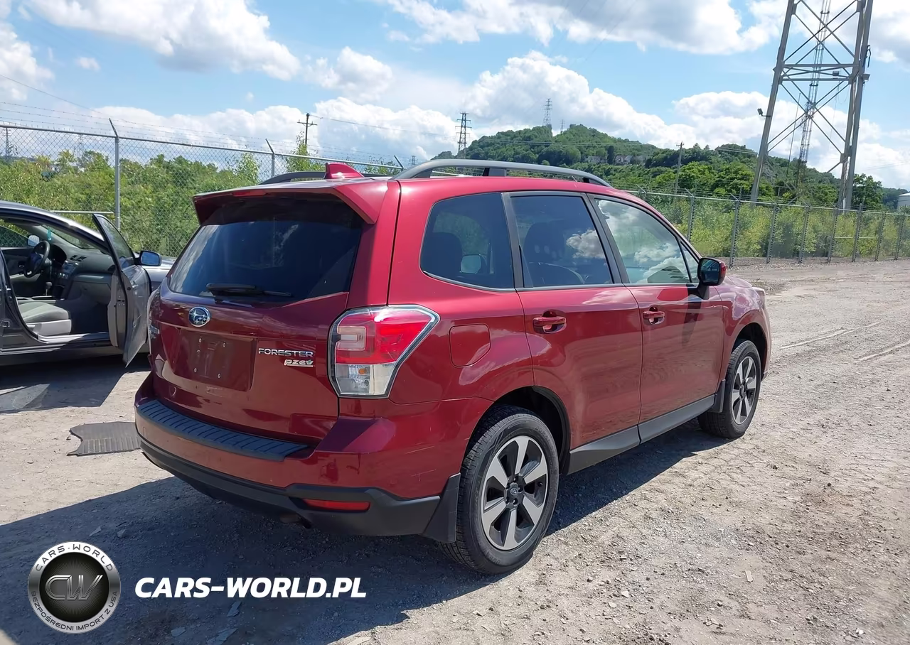 2017 Subaru Forester 2.5I Premium VIN:JF2SJAECXHH532742 - 4