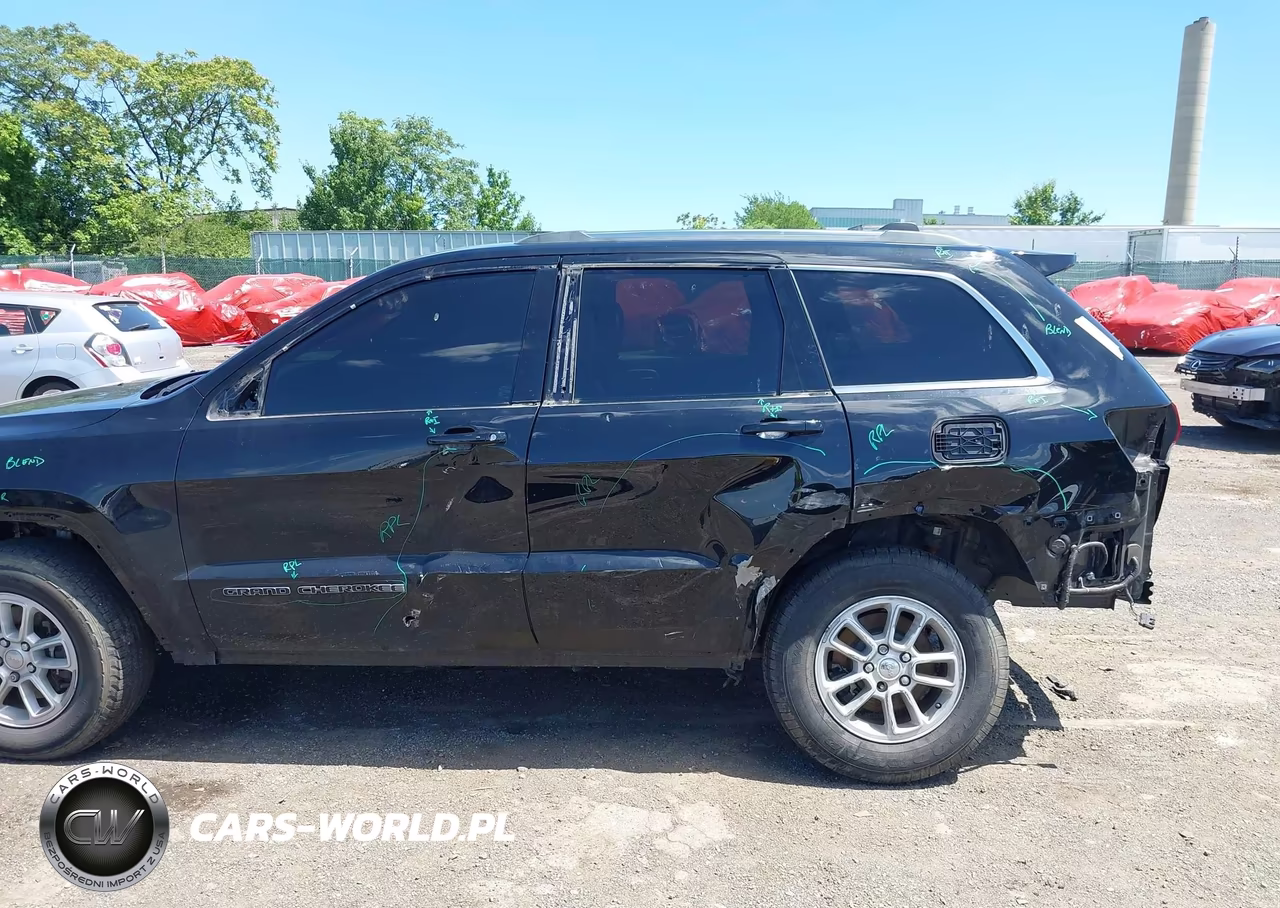 2020 Jeep Grand Cherokee Laredo E 4X4 VIN:1C4RJFAG2LC410028 - 6
