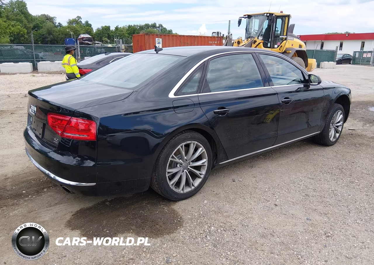 2012 Audi A8 L L 4.2 (Tiptronic) (No Longer Orderable) VIN:WAURVAFD6CN032853 - 4