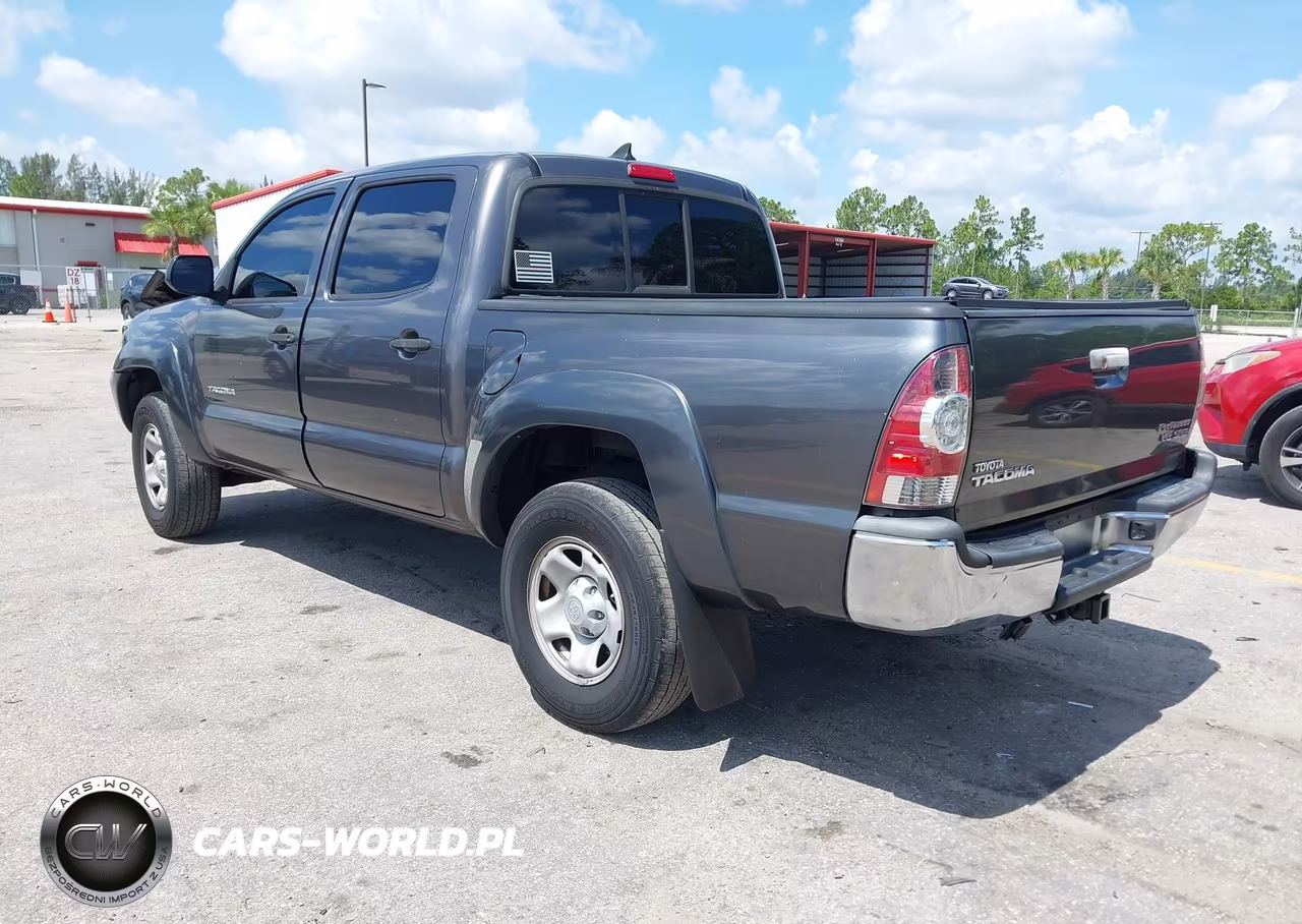 2015 Toyota Tacoma Prerunner V6 VIN:5TFJU4GN4FX069145 - 3