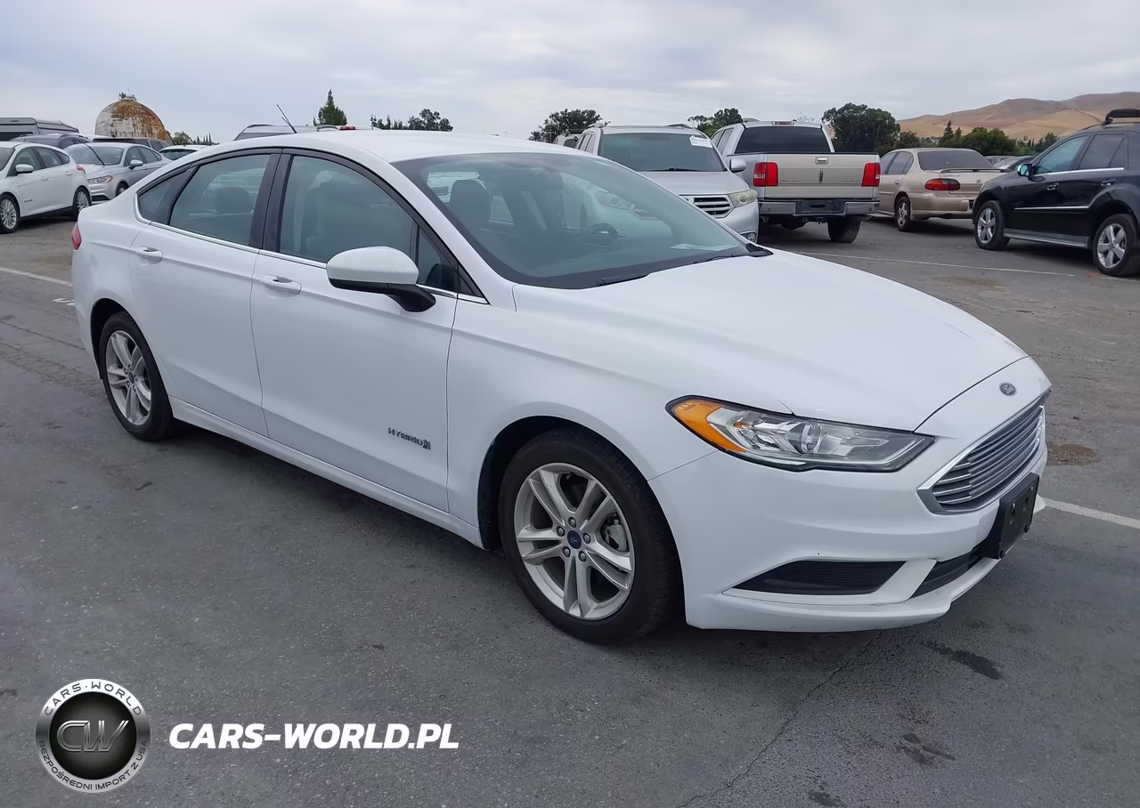 2018 Ford Fusion Hybrid S – zdjęcie 1 z 17