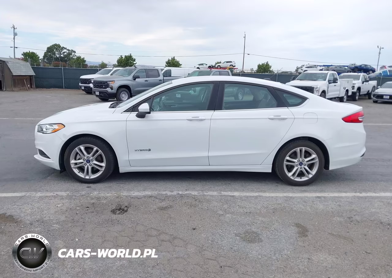 2018 Ford Fusion Hybrid S VIN:3FA6P0UU4JR243630 - 15