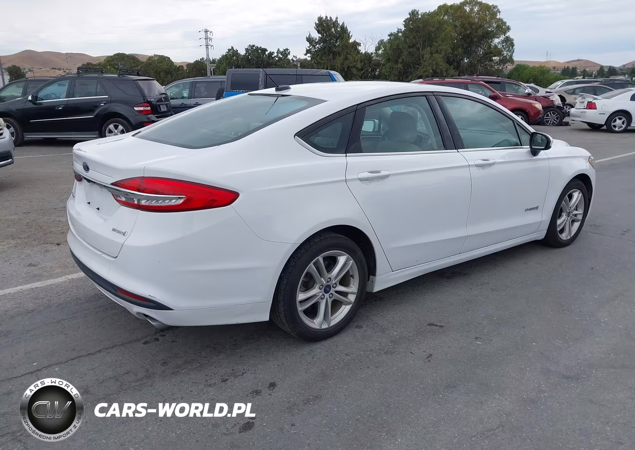 2018 Ford Fusion Hybrid S VIN:3FA6P0UU4JR243630 - 4