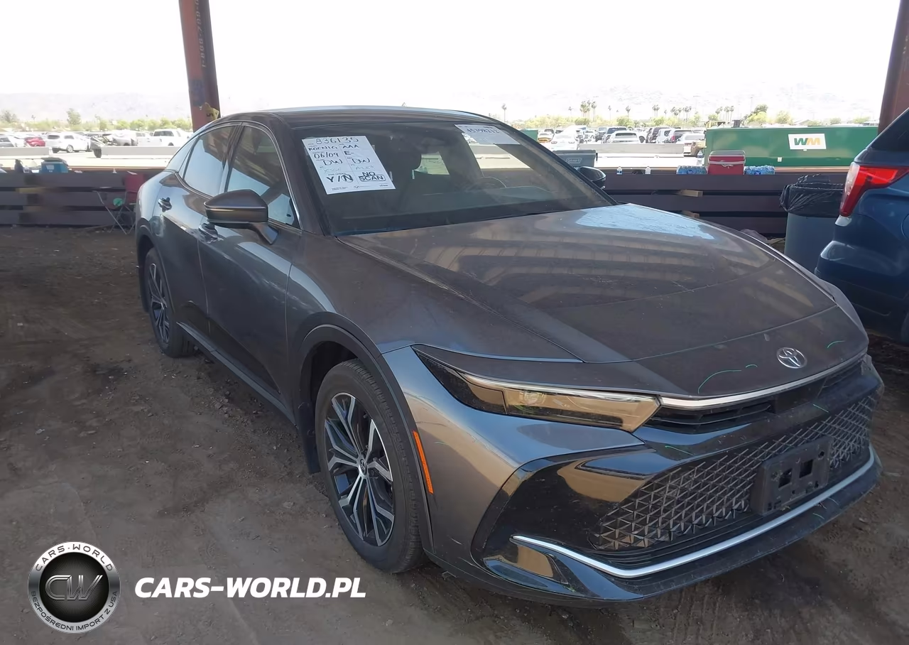 2024 Toyota Crown Xle – zdjęcie 1 z 16