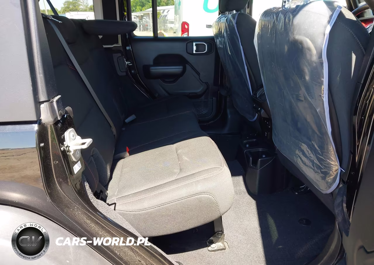 2021 Jeep Wrangler Unlimited Rubicon 4X4 VIN:1C4HJXFN2MW656358 - 8
