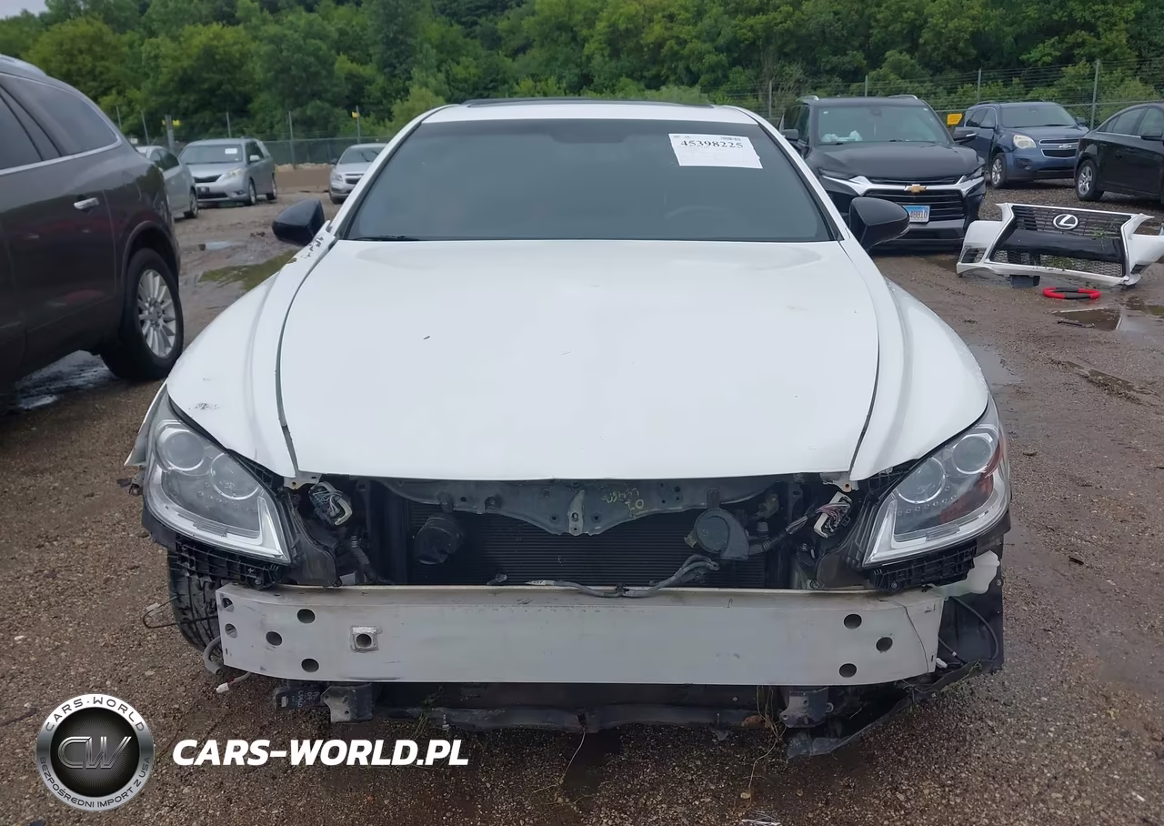 2015 LEXUS LS 460 VIN:JTHBL5EF2F5136263 - 13