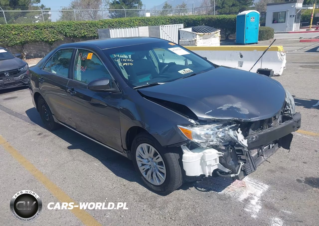 2014 Toyota Camry Le