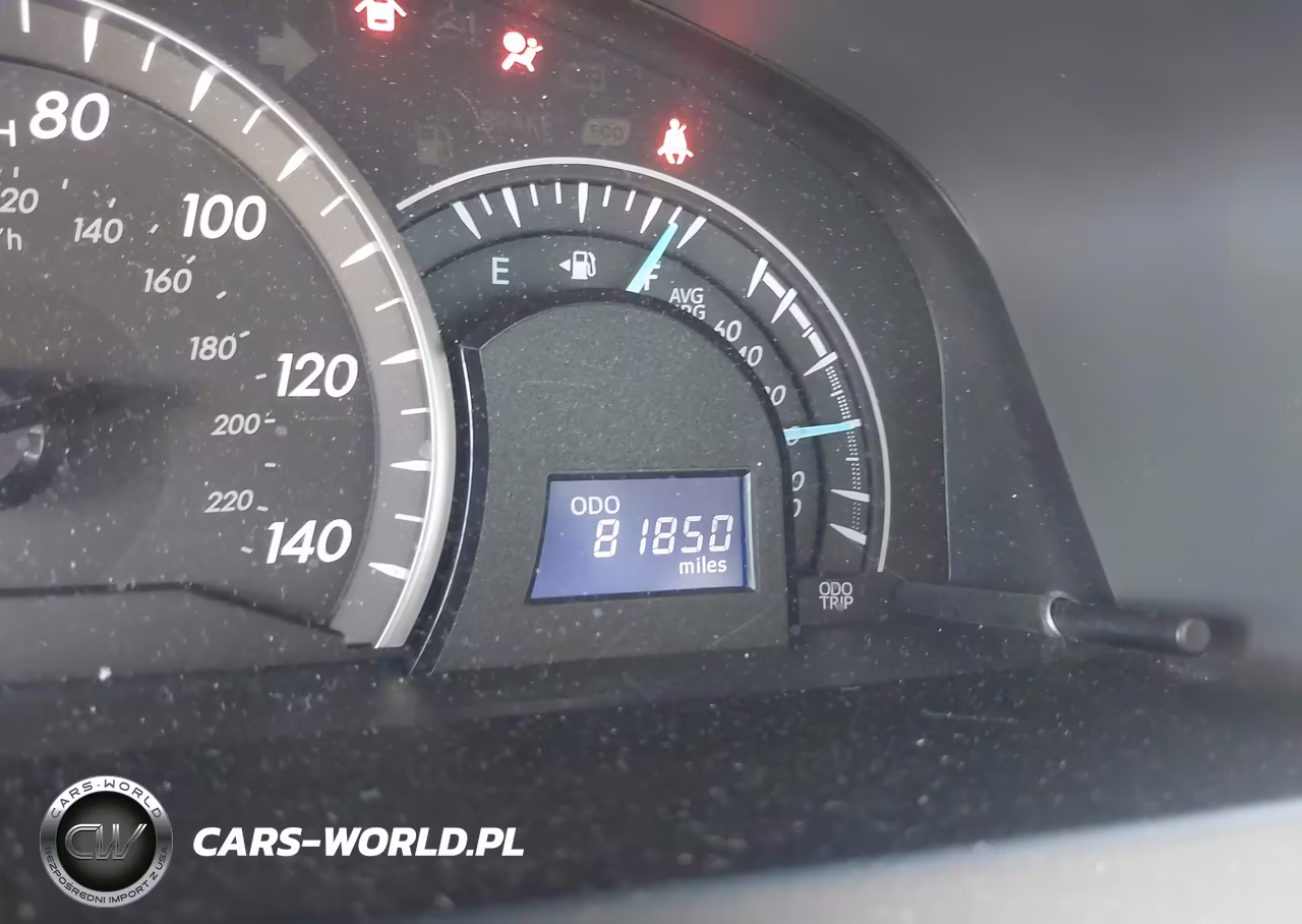 2014 Toyota Camry Le VIN:4T4BF1FK1ER437142 - 17