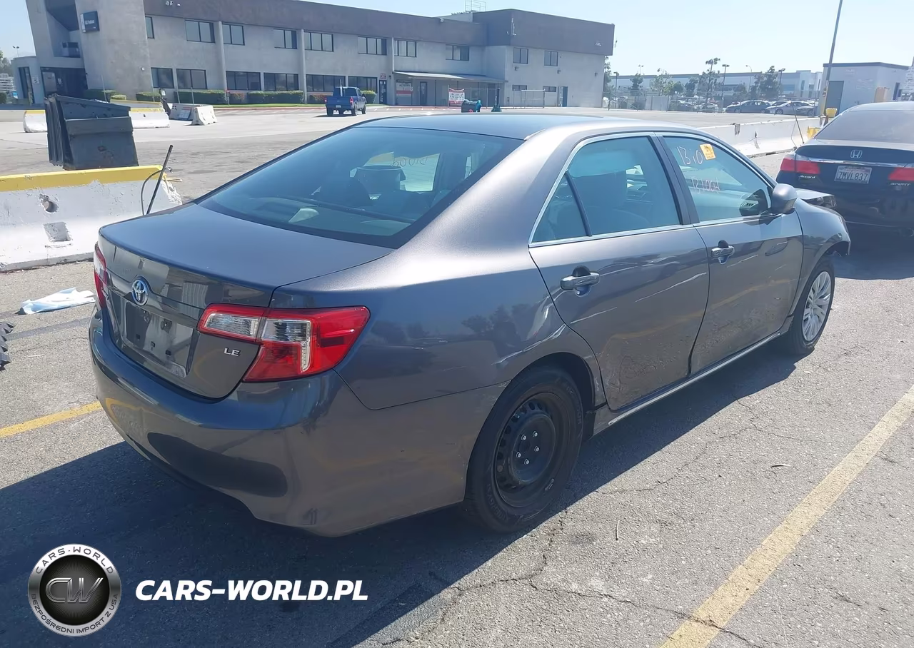 2014 Toyota Camry Le VIN:4T4BF1FK1ER437142 - 4