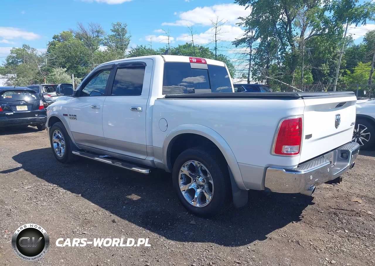 2018 Ram 1500 Laramie 4X4 5'7 Box VIN:1C6RR7NM5JS238568 - 3
