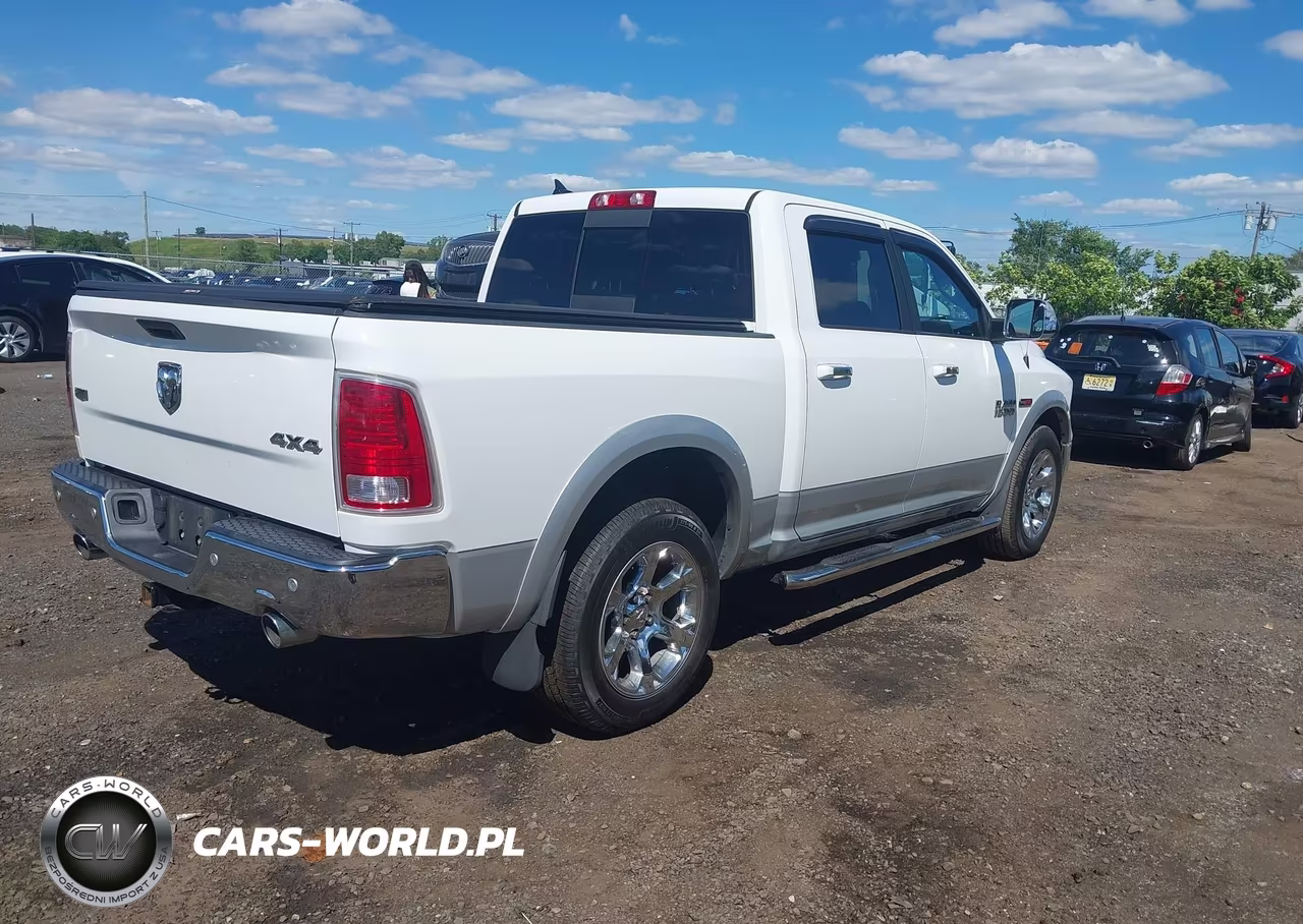2018 Ram 1500 Laramie 4X4 5'7 Box VIN:1C6RR7NM5JS238568 - 4