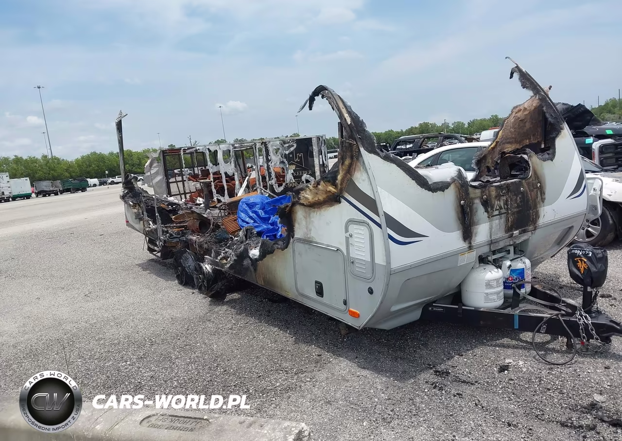2021 Lance Travel Trailer – zdjęcie 1 z 16