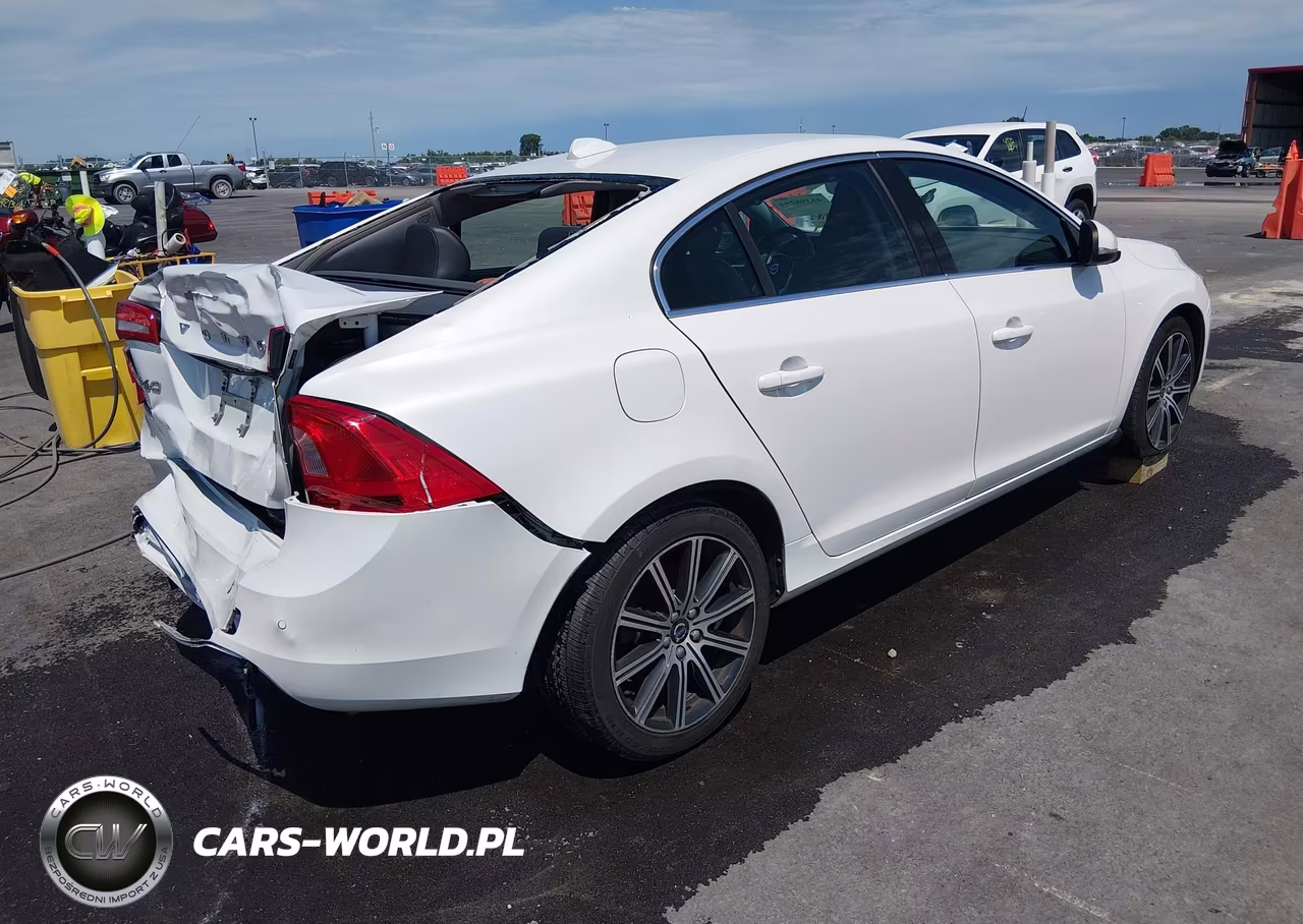 2018 Volvo S60 Inscription T5 VIN:LYV402HK4JB178520 - 4