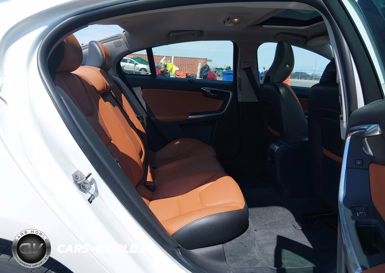2018 Volvo S60 Inscription T5 VIN:LYV402HK4JB178520 - 8