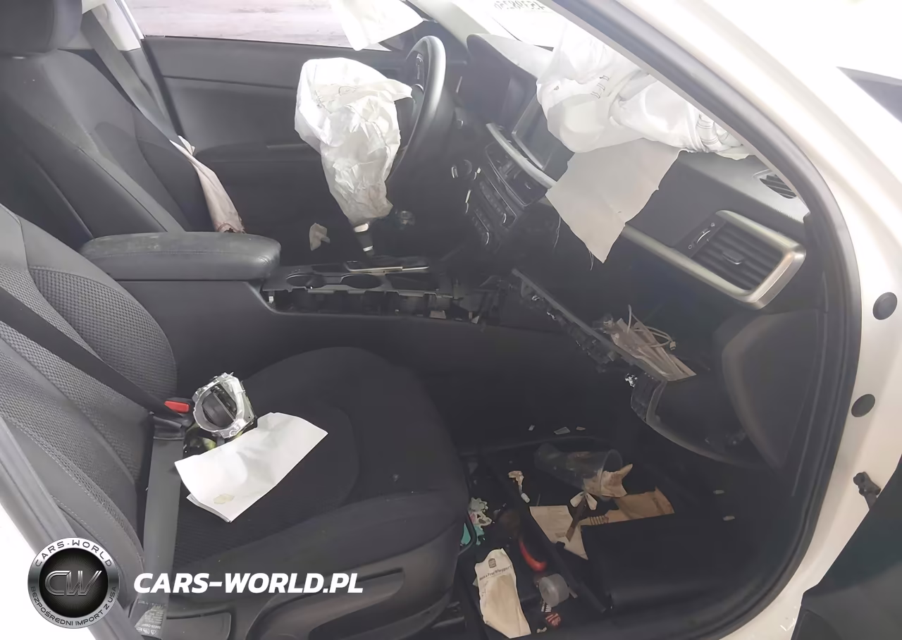 2019 Kia Optima Lx VIN:5XXGT4L35KG354942 - 5