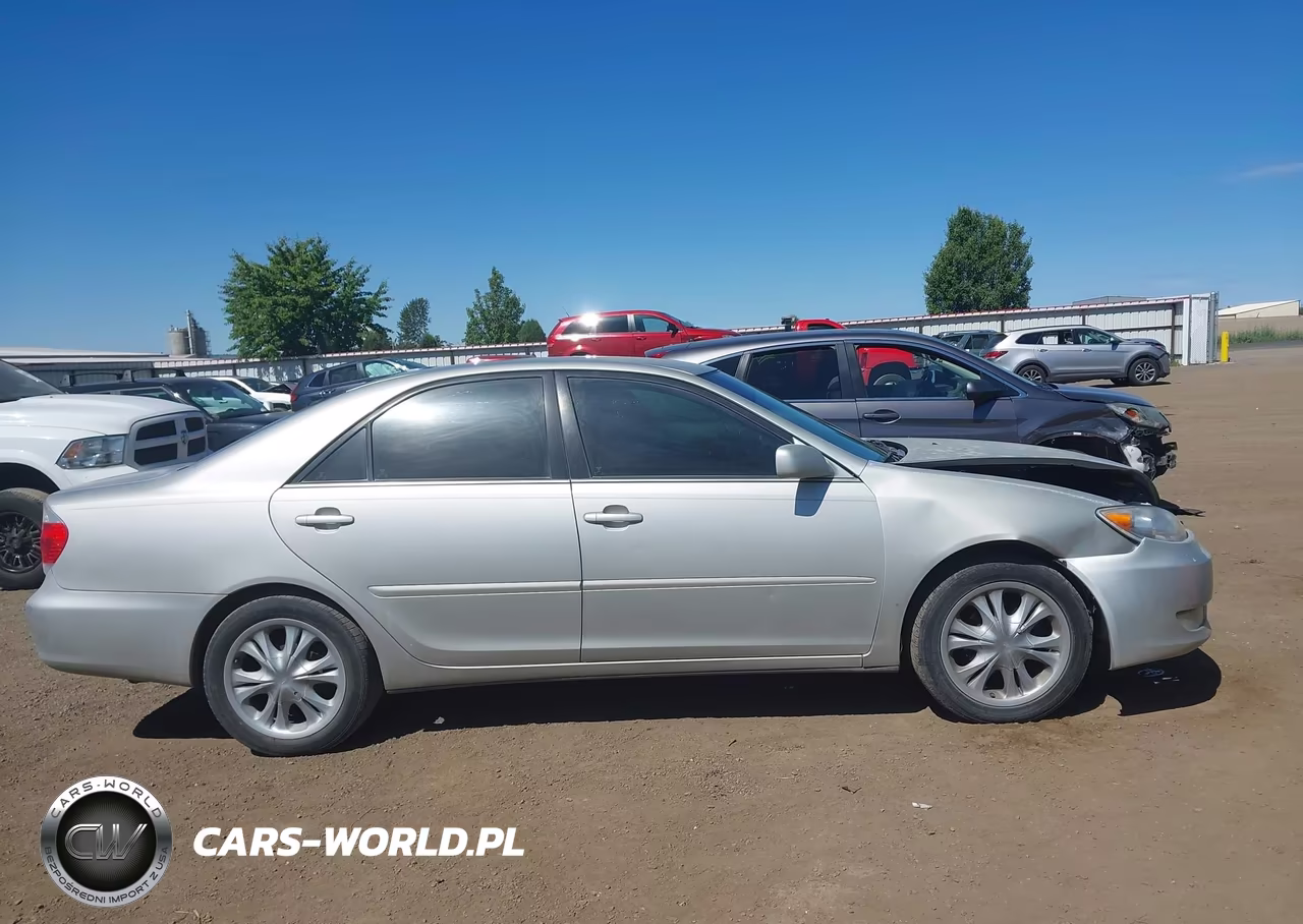 2005 Toyota Camry Le VIN:4T1BE30K55U055181 - 14