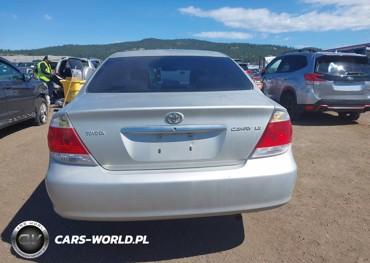2005 Toyota Camry Le VIN:4T1BE30K55U055181 - 17