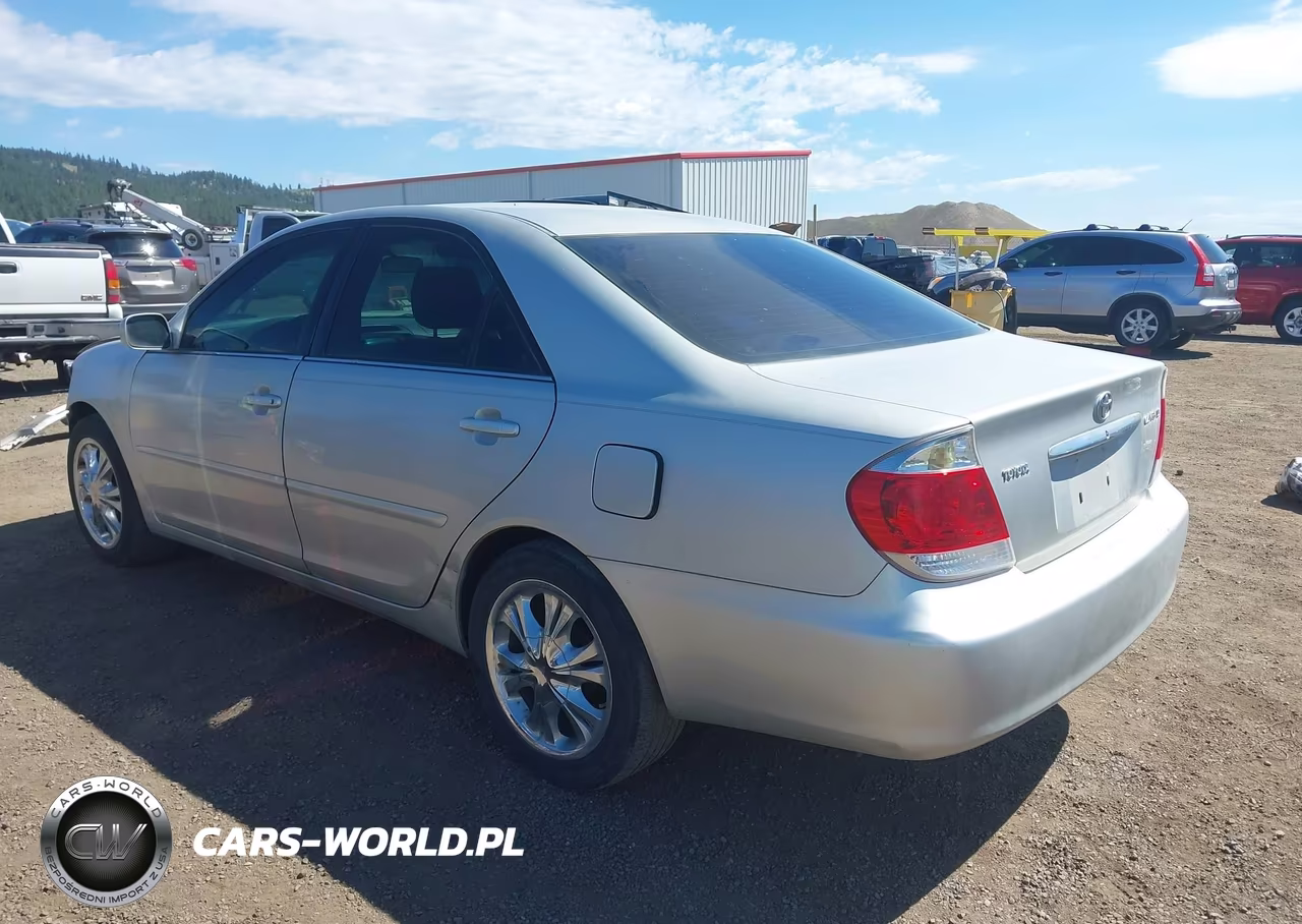 2005 Toyota Camry Le VIN:4T1BE30K55U055181 - 3