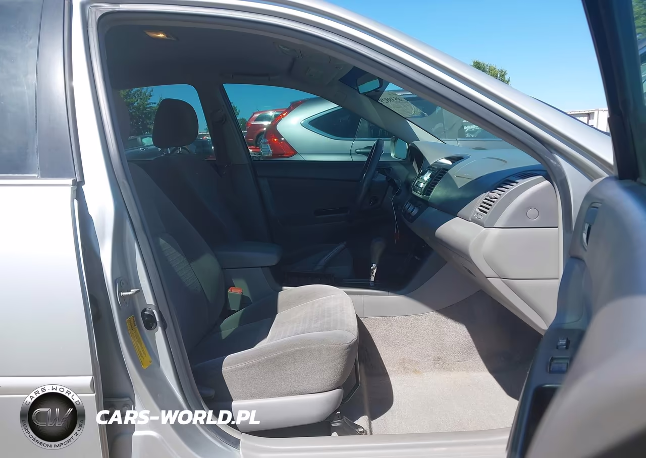 2005 Toyota Camry Le VIN:4T1BE30K55U055181 - 5
