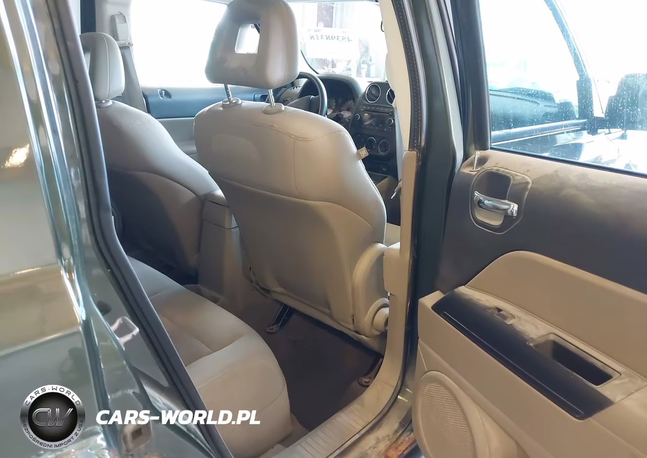 2009 Jeep Patriot Sport VIN:1J4FT28B89D194537 - 8