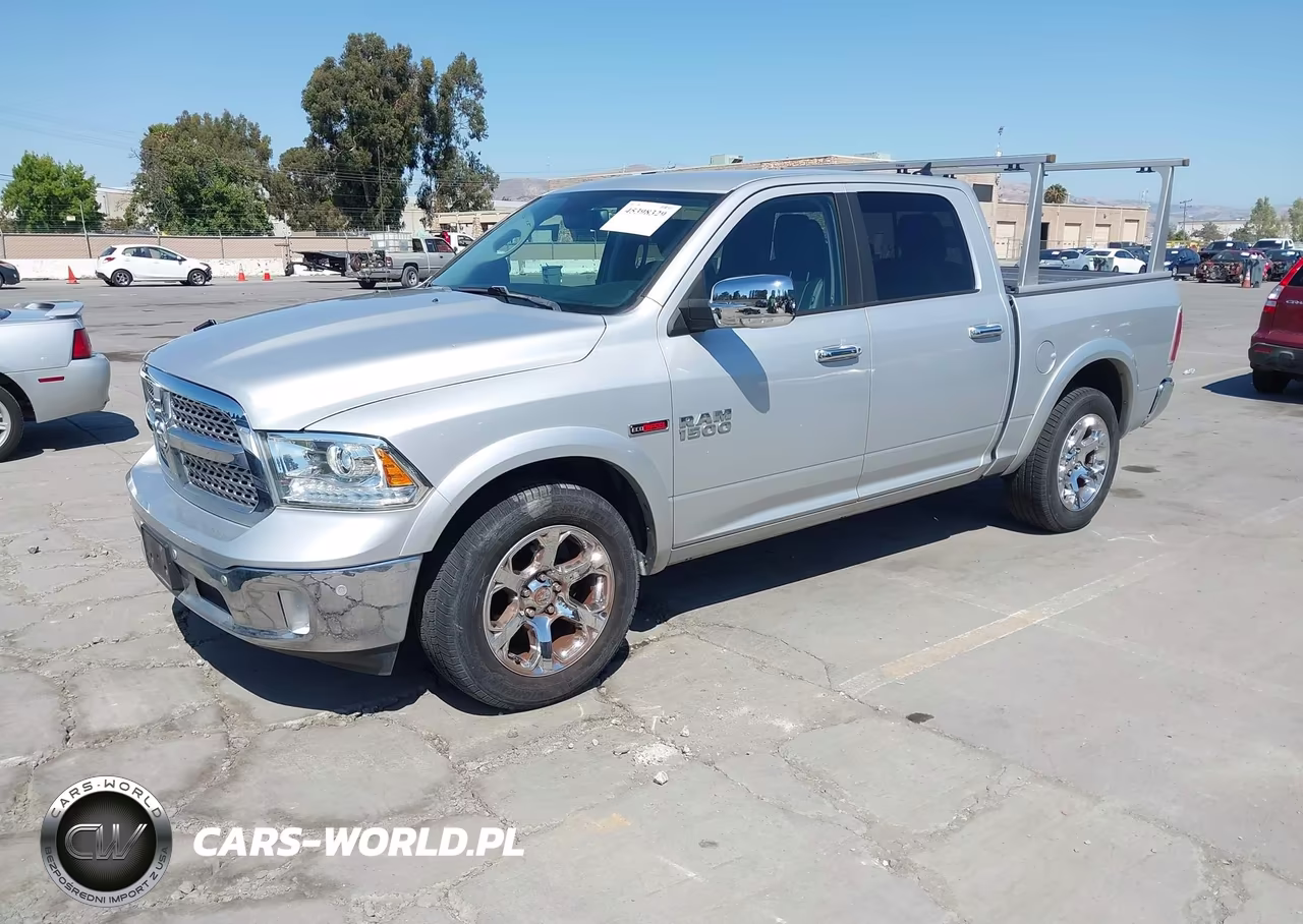 2018 Ram 1500 Laramie 4X4 5'7 Box VIN:1C6RR7NM8JS355044 - 2
