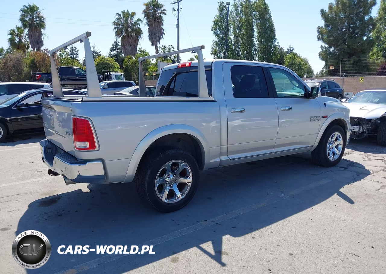2018 Ram 1500 Laramie 4X4 5'7 Box VIN:1C6RR7NM8JS355044 - 4
