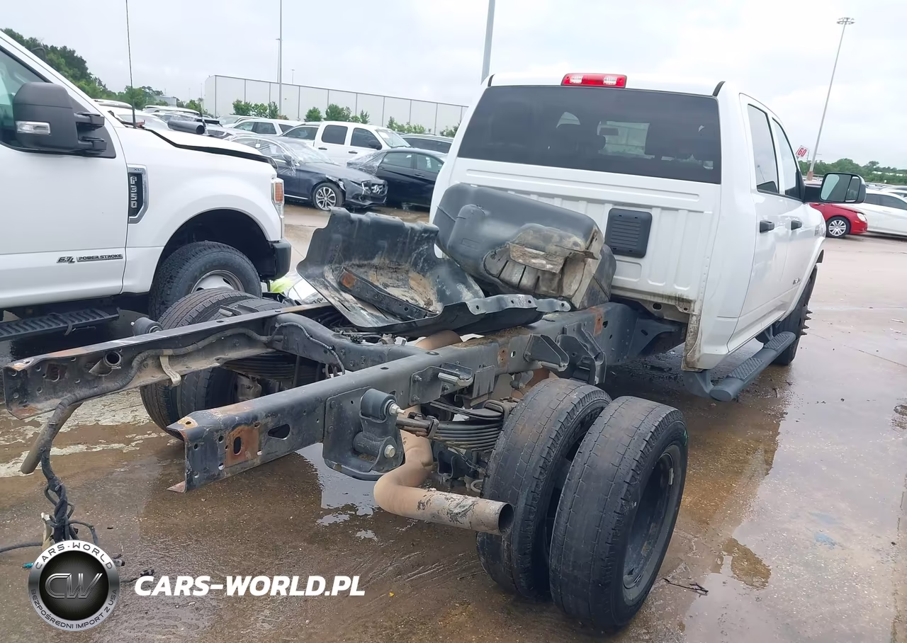 2021 Ram 3500 Chassis Tradesman-Slt-Laramie-Limited VIN:3C7WRTCJXMG604116 - 4