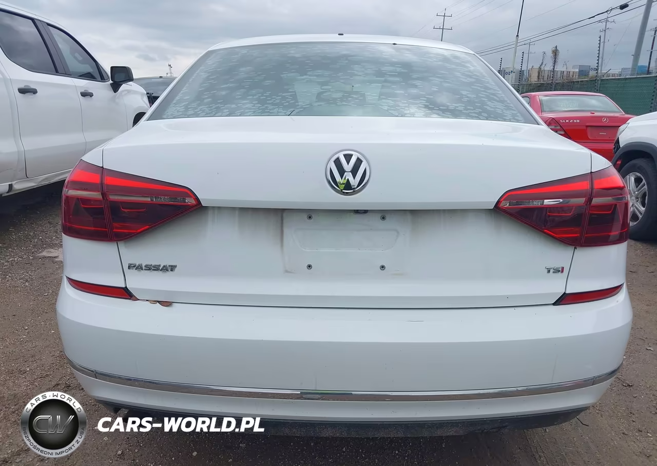 2018 Volkswagen Passat 2.0T R-Line-2.0T S VIN:1VWAA7A30JC016442 - 16