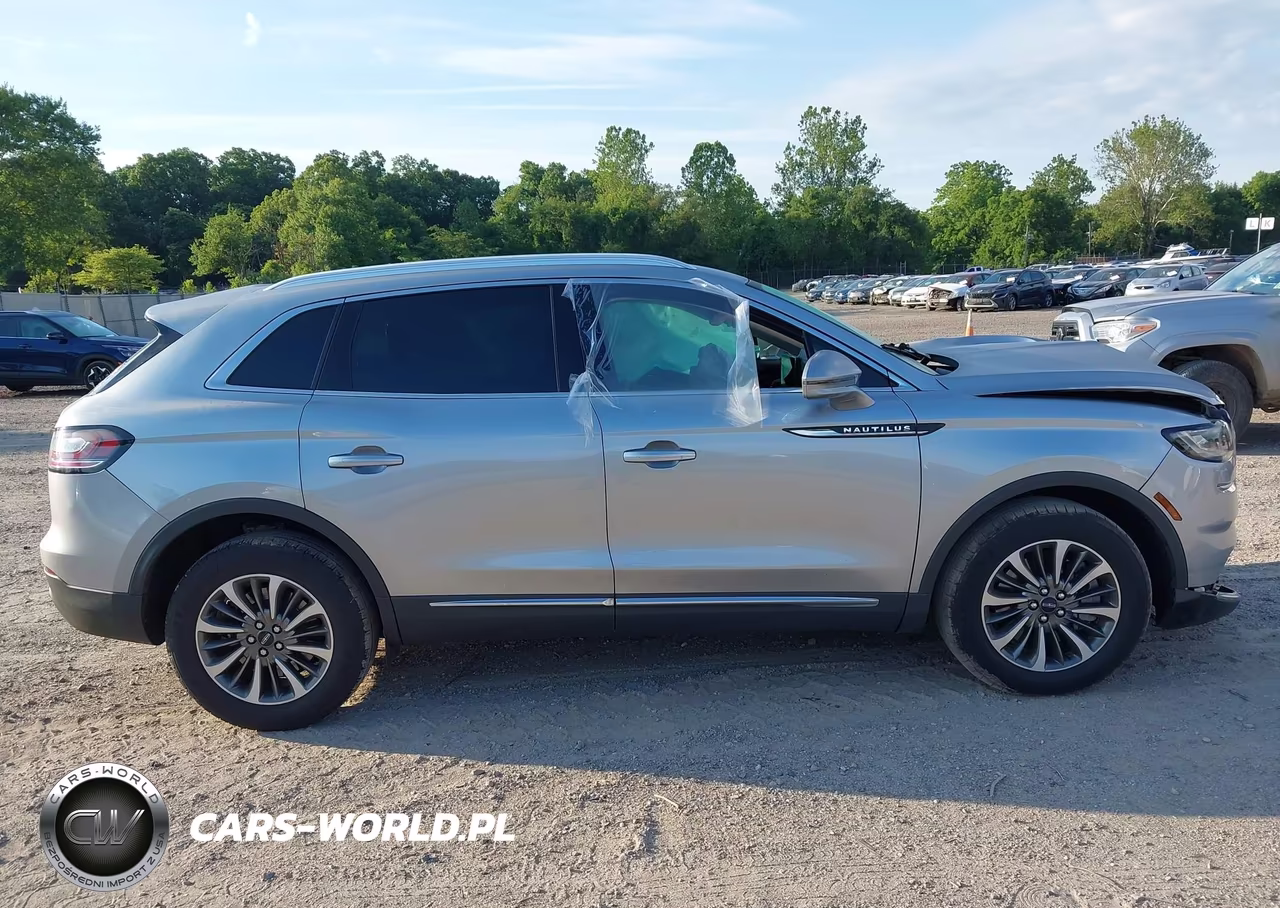 2022 Lincoln Nautilus Standard VIN:2LMPJ8J91NBL28010 - 12