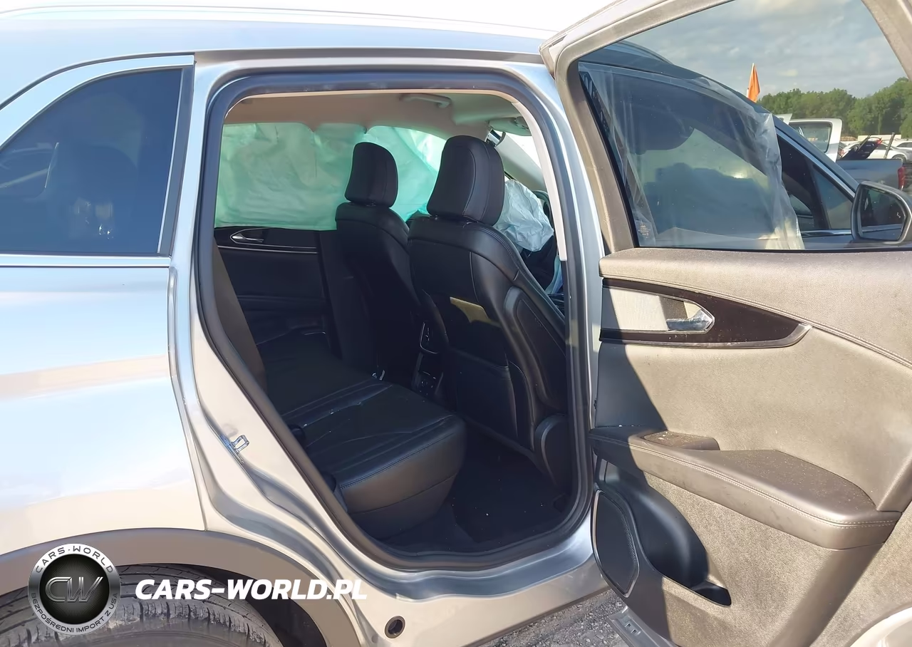 2022 Lincoln Nautilus Standard VIN:2LMPJ8J91NBL28010 - 8