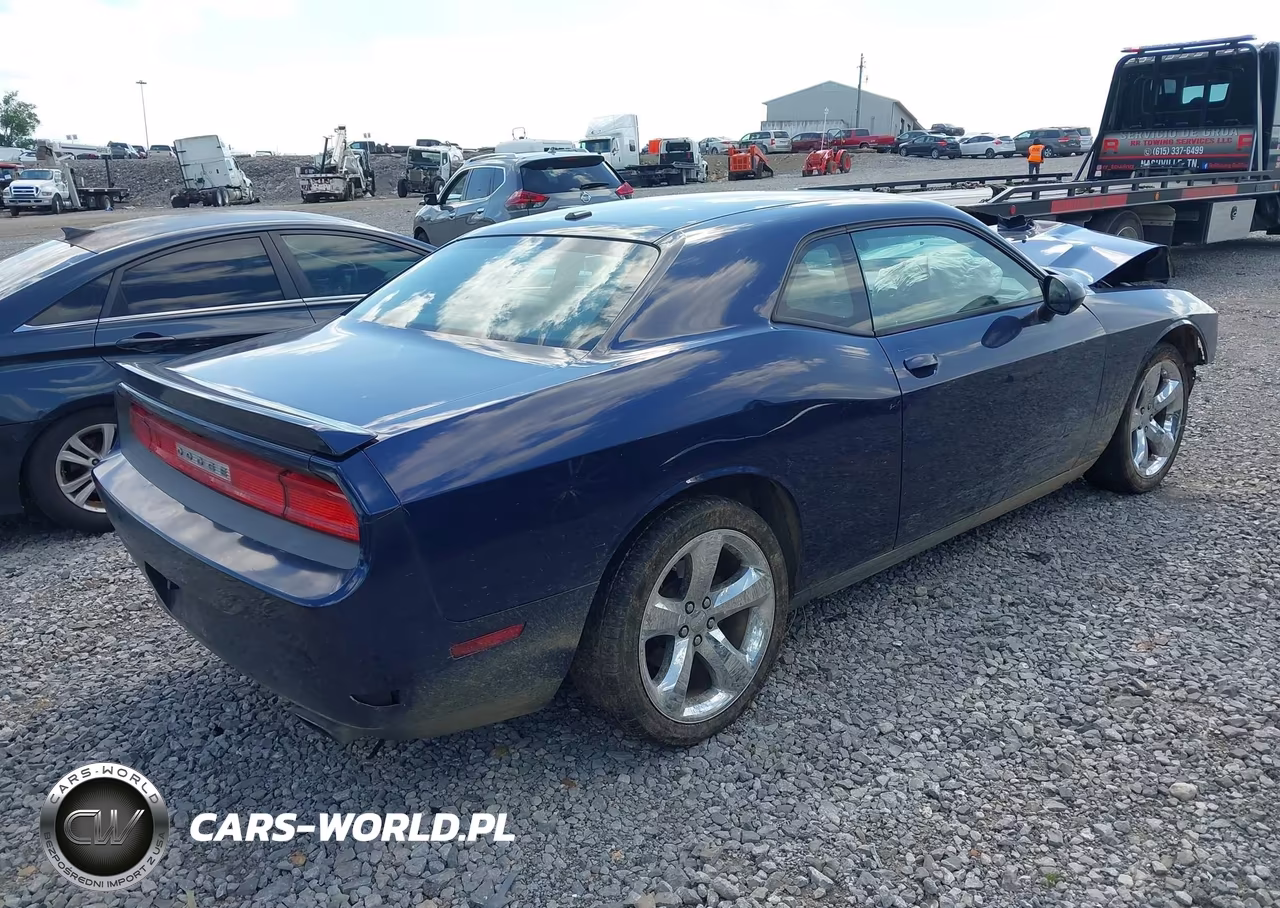 2014 Dodge Challenger Sxt VIN:2C3CDYAG6EH111431 - 4