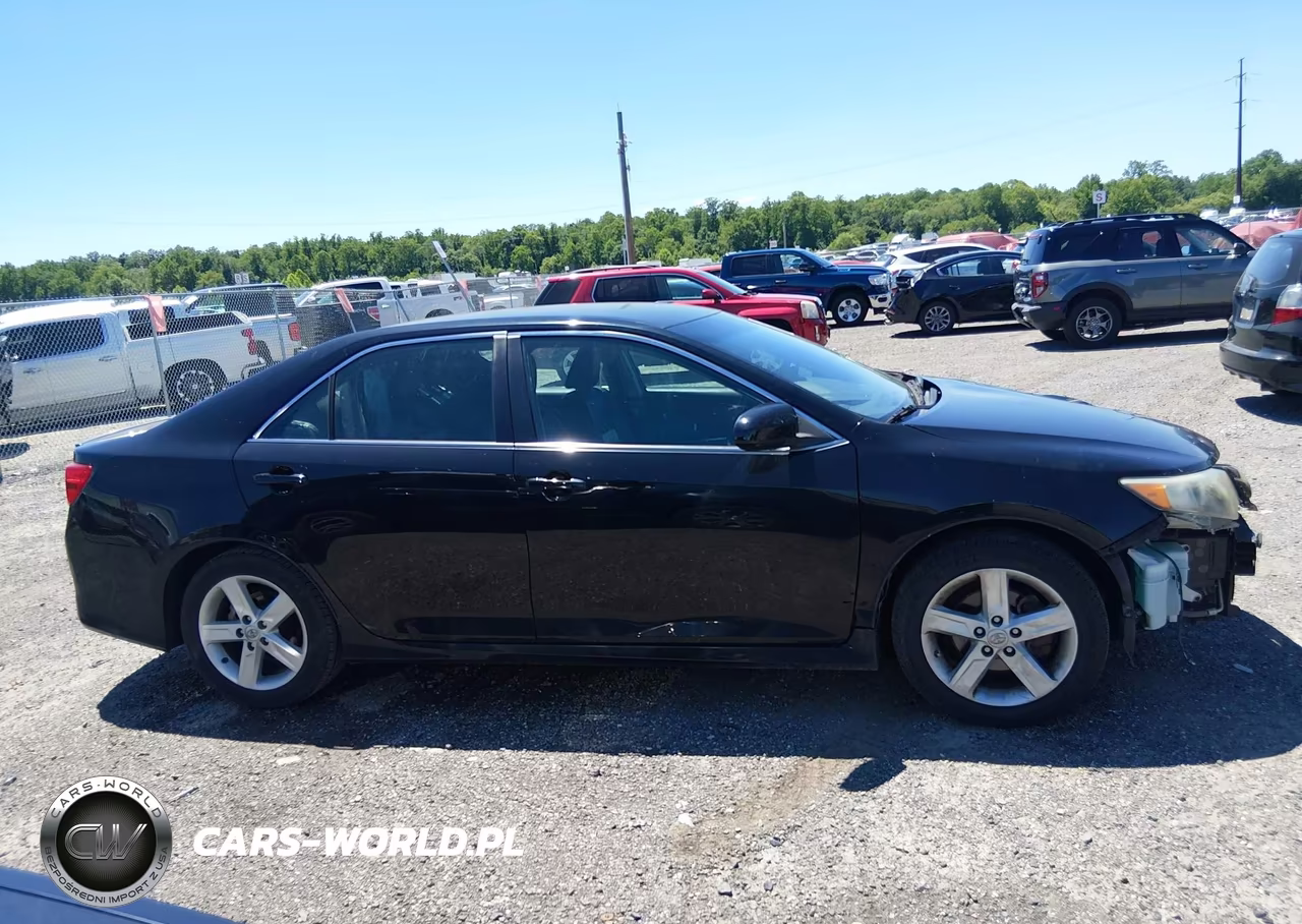2014 Toyota Camry Se VIN:4T1BF1FKXEU812570 - 14