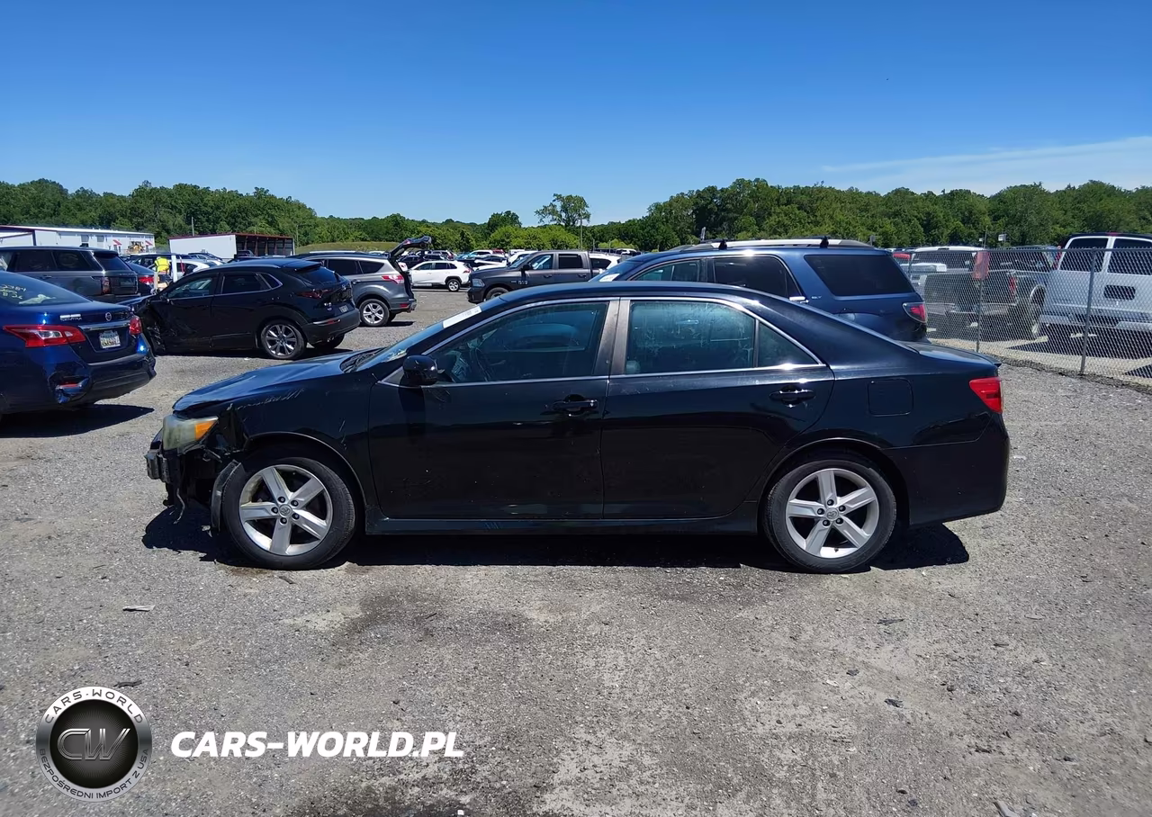 2014 Toyota Camry Se VIN:4T1BF1FKXEU812570 - 15