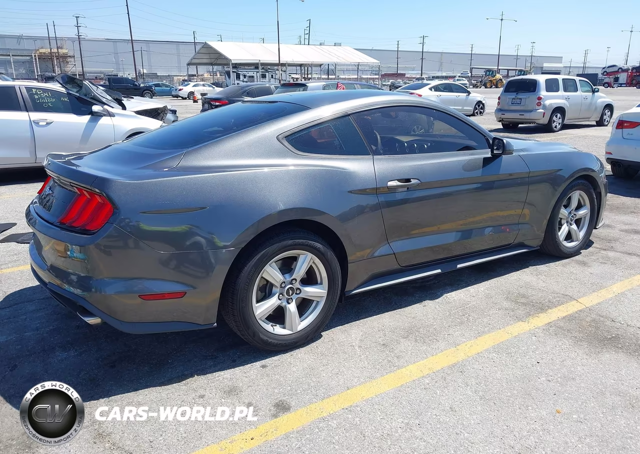 2018 Ford Mustang Ecoboost VIN:1FA6P8TH3J5114526 - 4