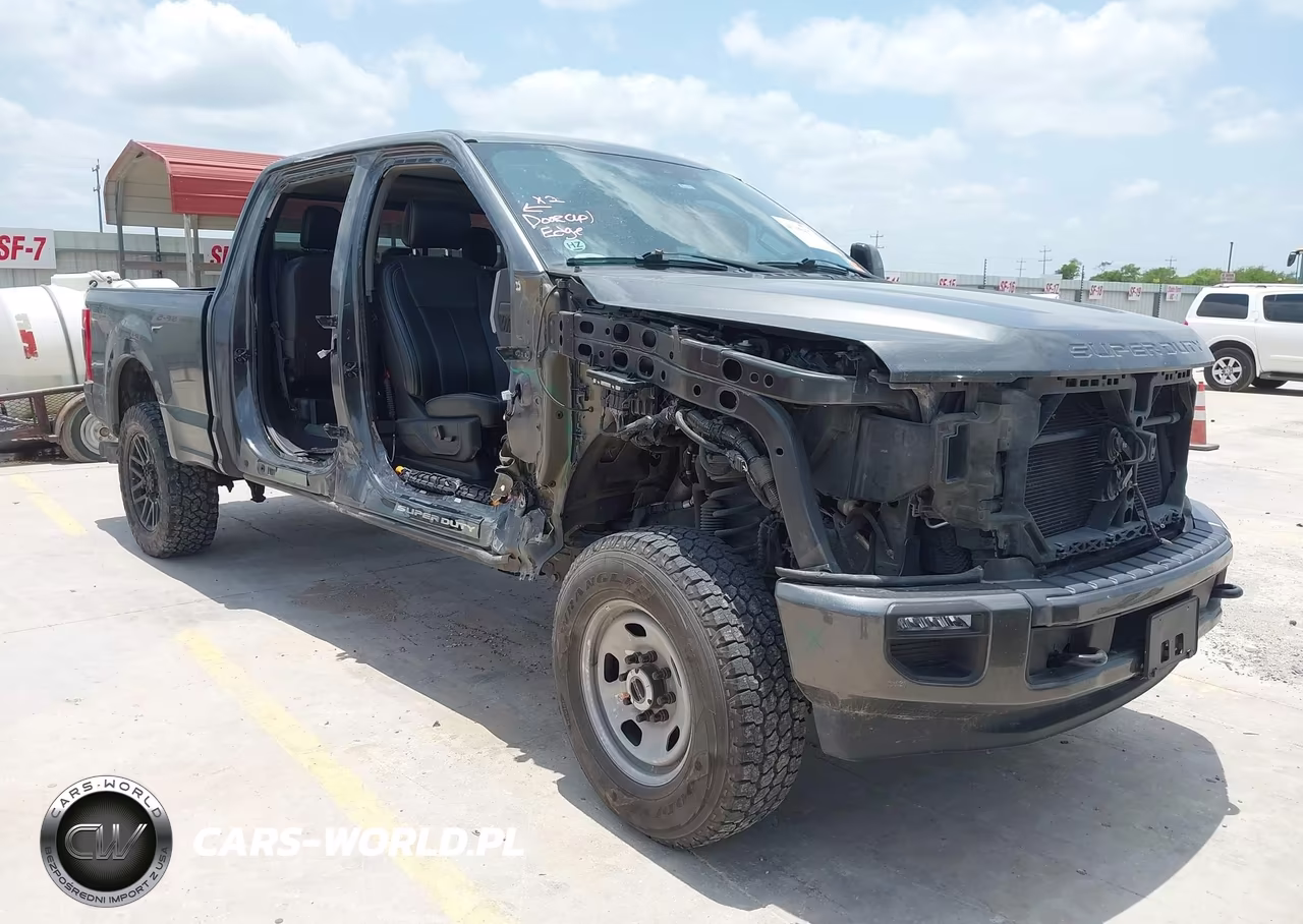2020 Ford F-250 Lariat – zdjęcie 1 z 18