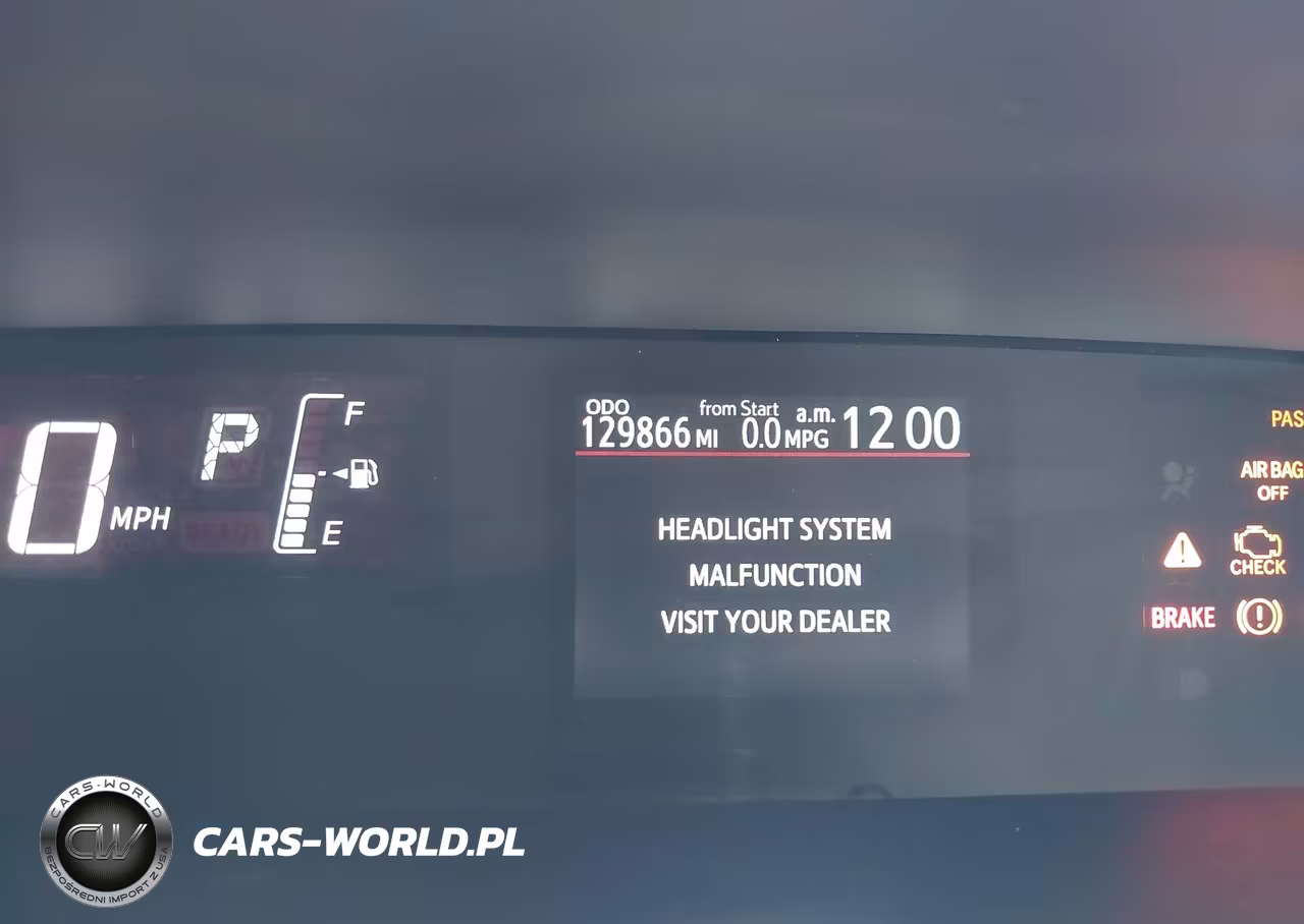 2017 Toyota Prius C One VIN:JTDKDTB31H1597638 - 16
