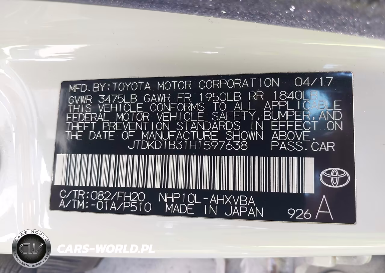 2017 Toyota Prius C One VIN:JTDKDTB31H1597638 - 9