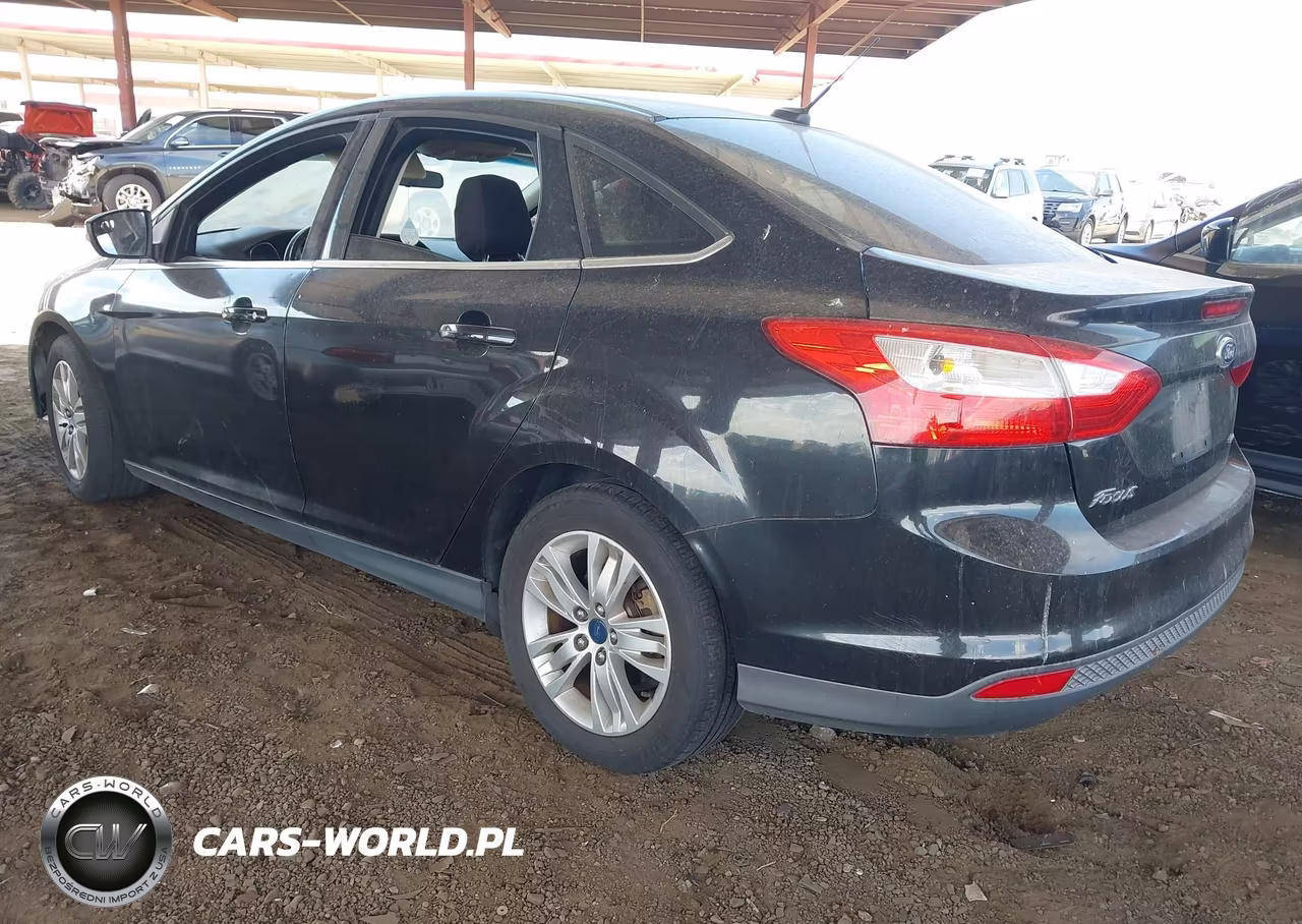 2012 Ford Focus Sel VIN:1FAHP3H27CL373695 - 3