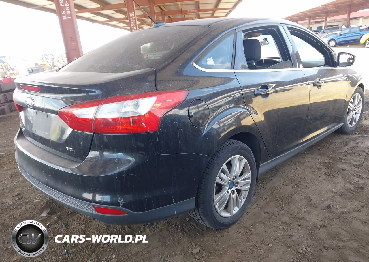 2012 Ford Focus Sel VIN:1FAHP3H27CL373695 - 4